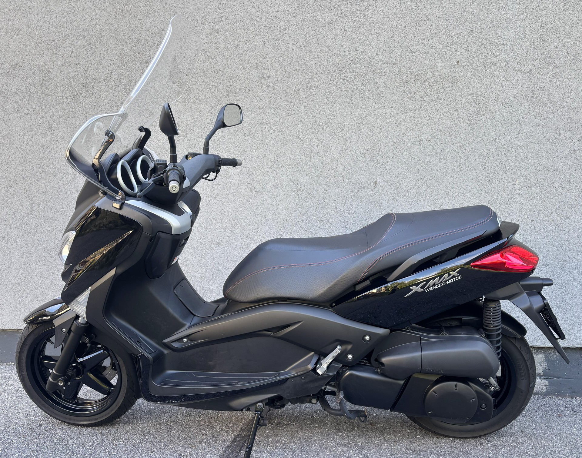 YAMAHA X-MaxYP 250 RA ABS-showroom-element-3