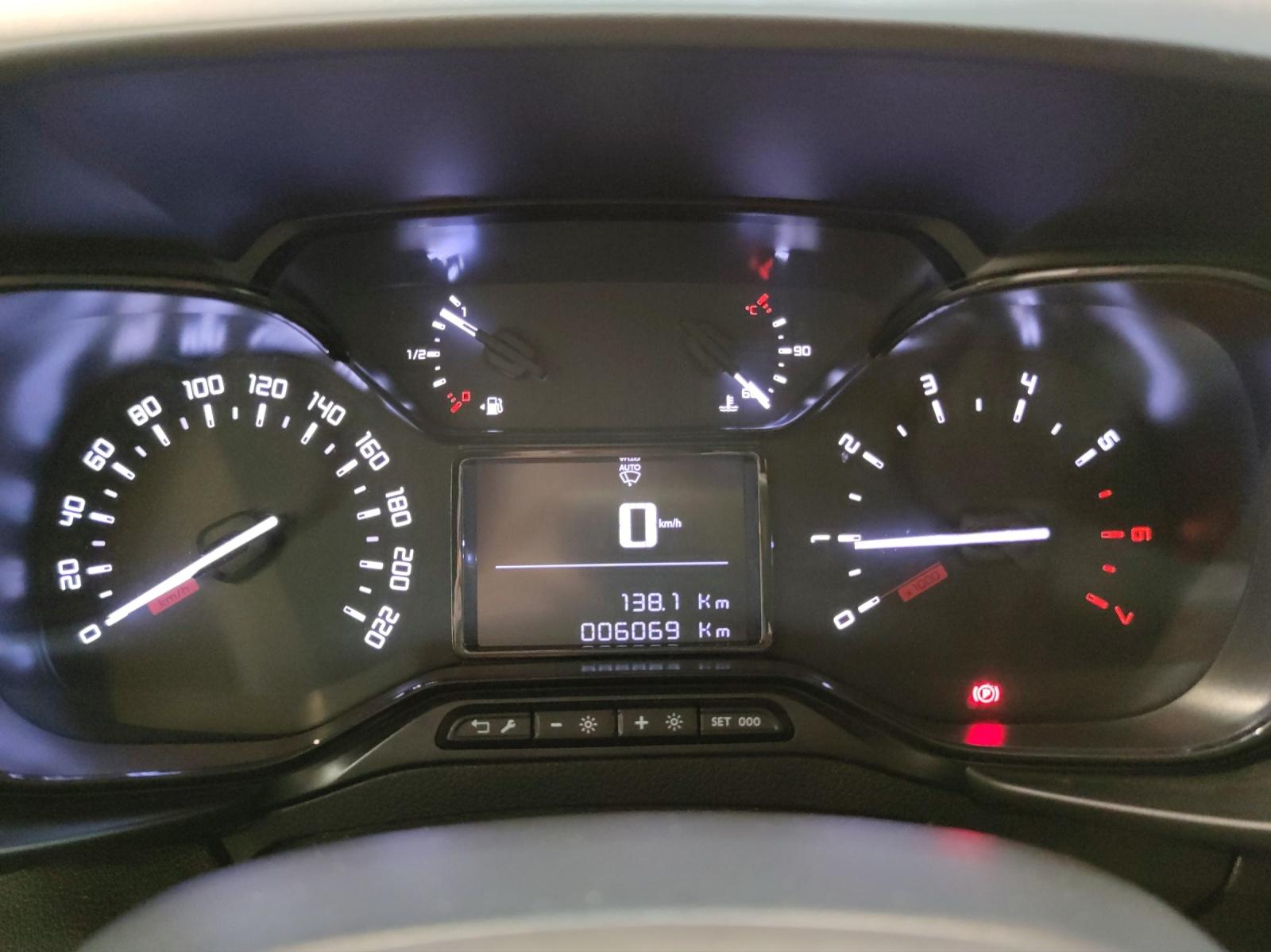 TOYOTA PROACE CITY Van L1 1.2 Active-image-13