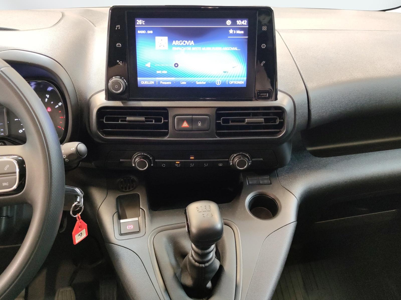 TOYOTA PROACE CITY Van L1 1.2 Active-image-14