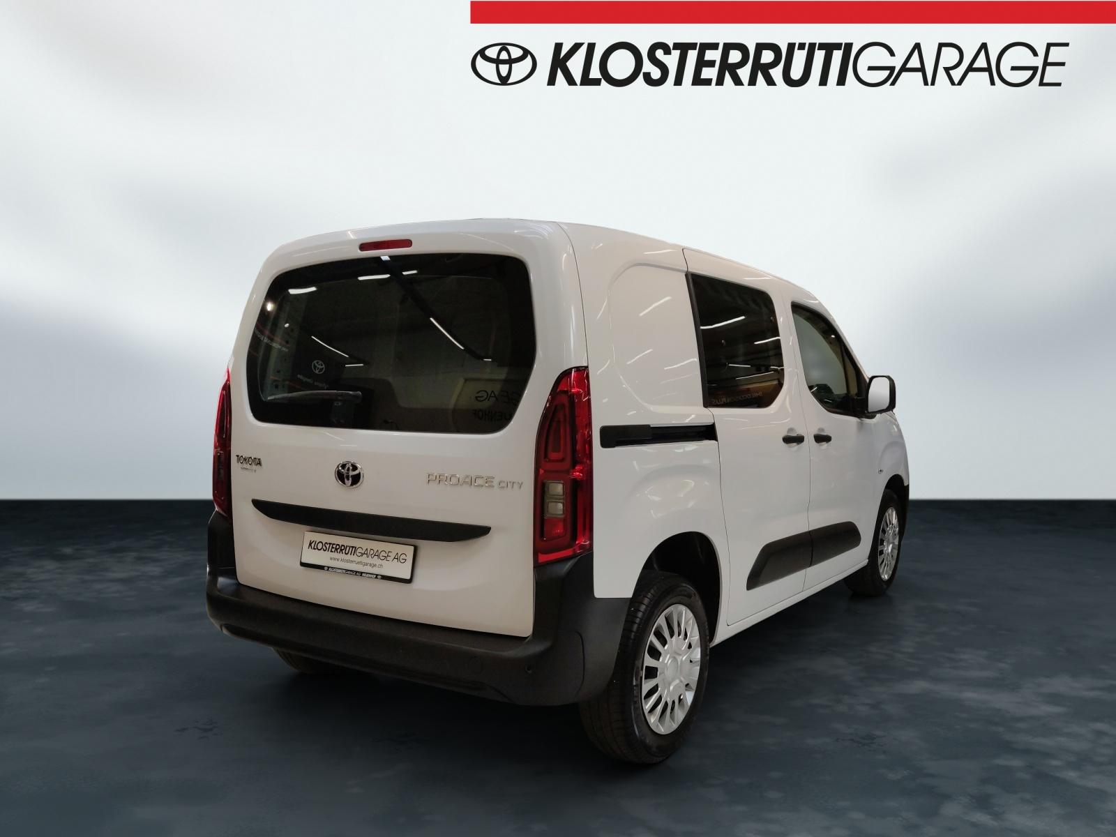 TOYOTA PROACE CITY Van L1 1.2 Active-image-2