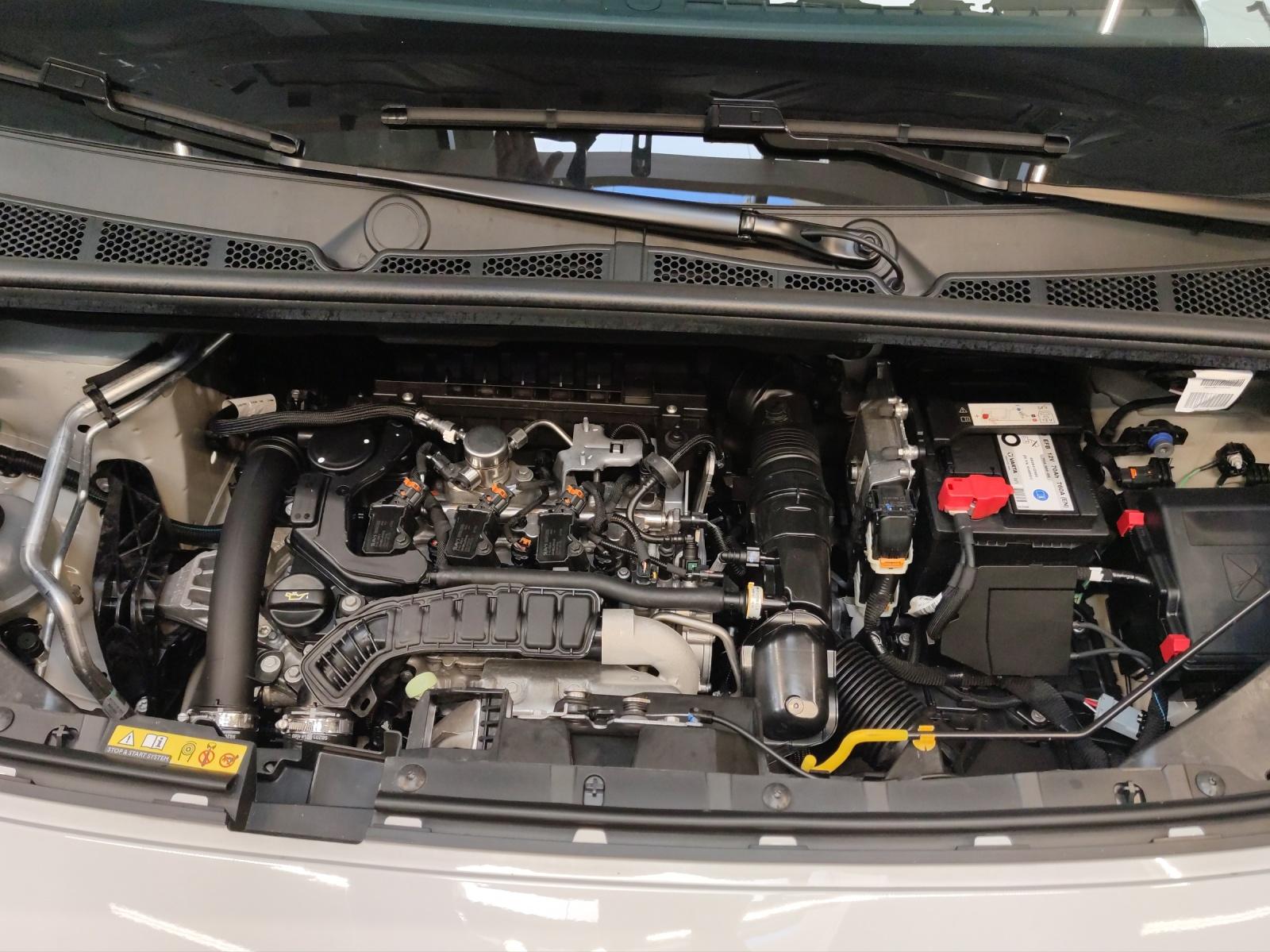 TOYOTA PROACE CITY Van L1 1.2 Active-image-5