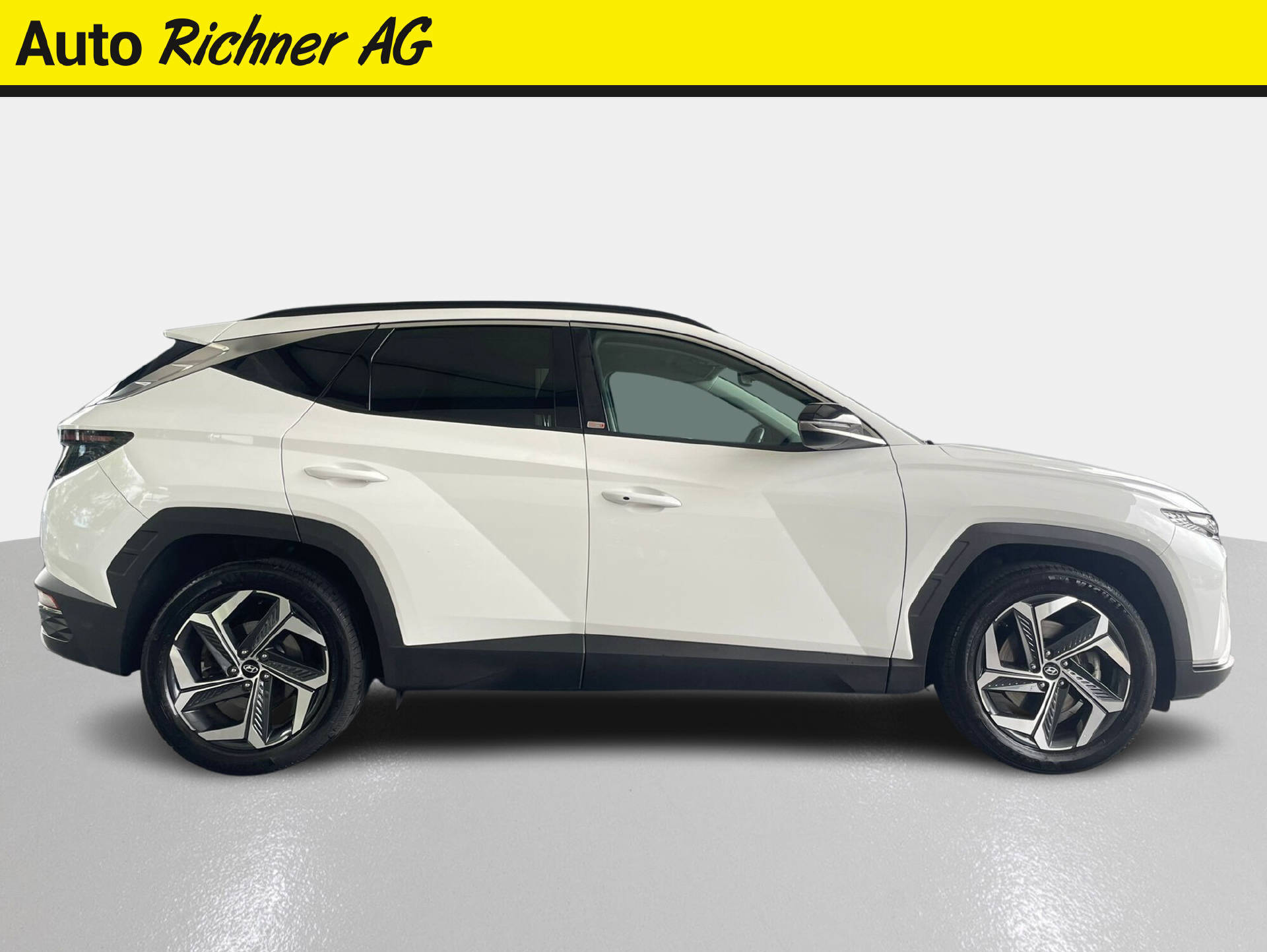 HYUNDAI Tucson 1.6 T-GDi HEV Origo 4WD-image-2