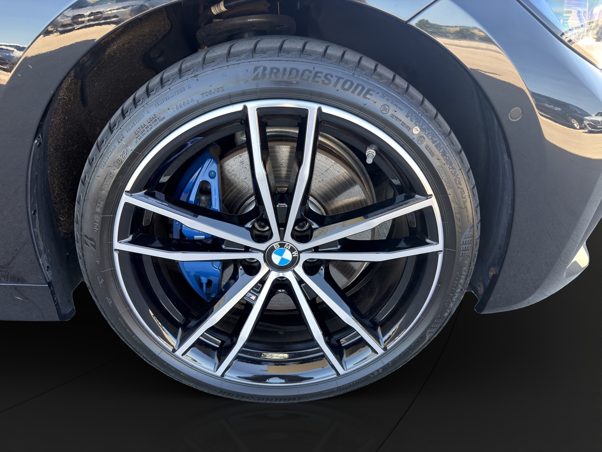 BMW 330e xDrive M Sport-image-6