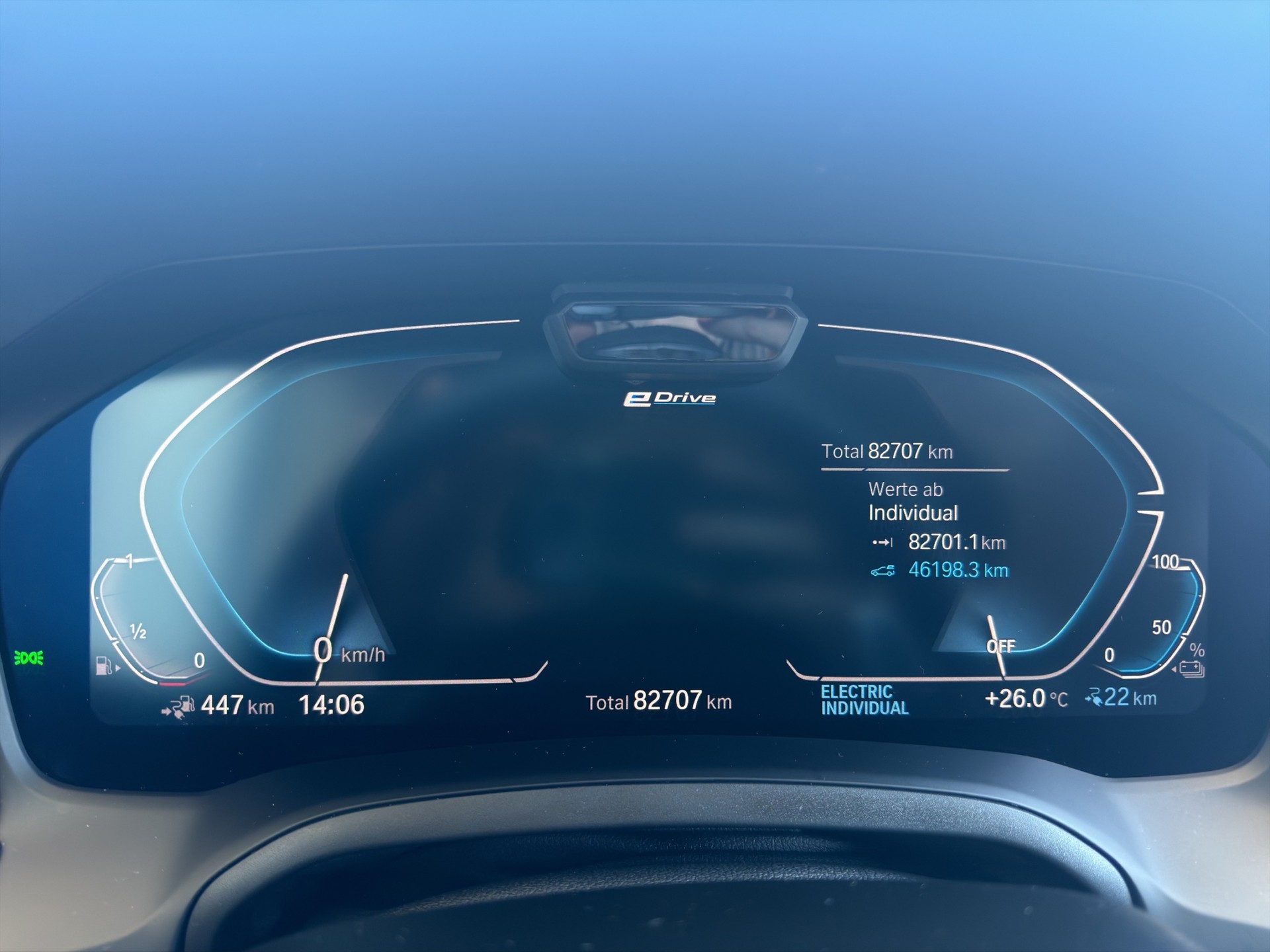 BMW 330e xDrive M Sport-image-11