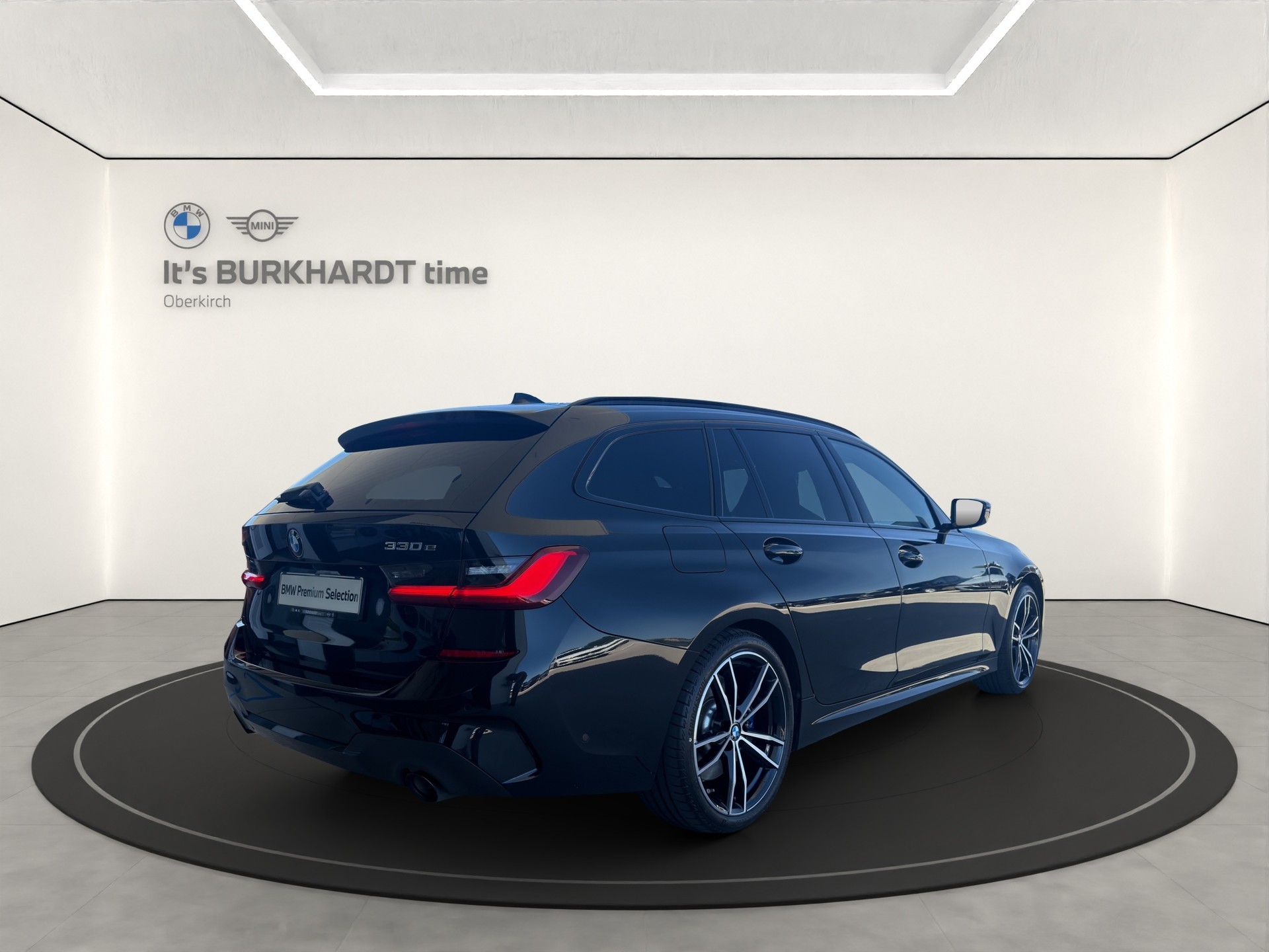 BMW 330e xDrive M Sport-image-4