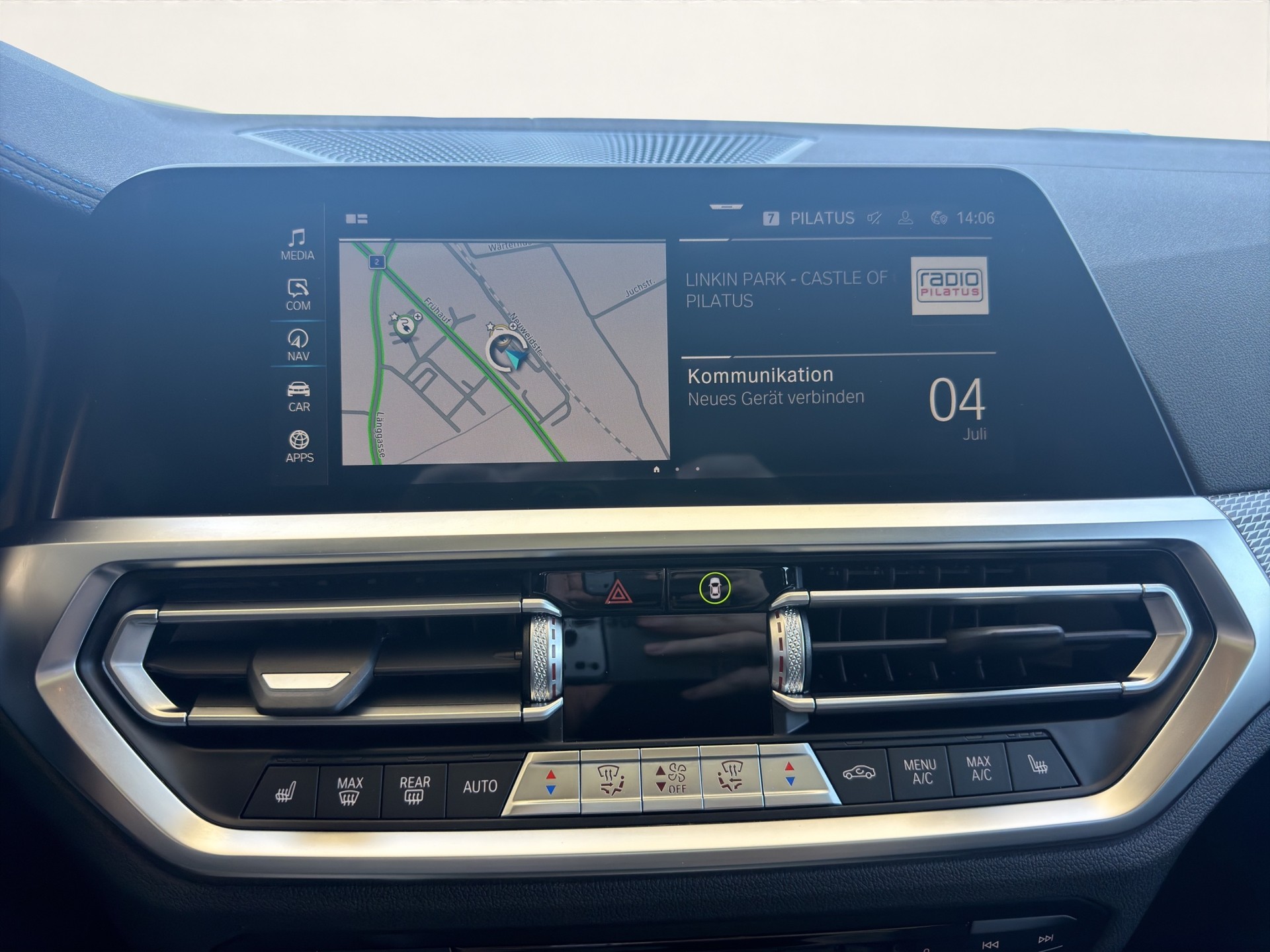 BMW 330e xDrive M Sport-image-14