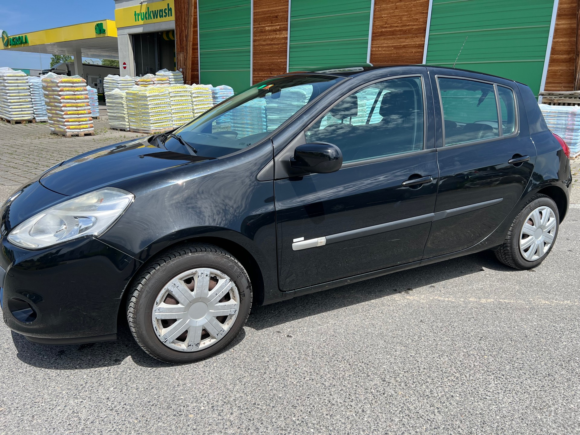 RENAULT Clio 1.2 16V Collection-image-1