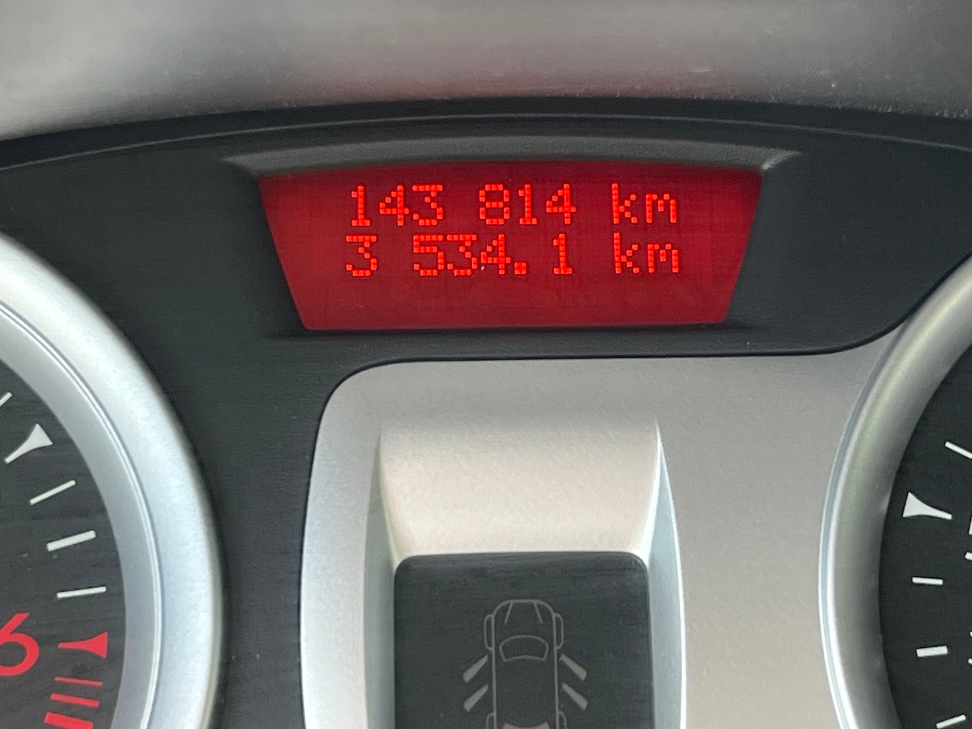 RENAULT Clio 1.2 16V Collection-image-14