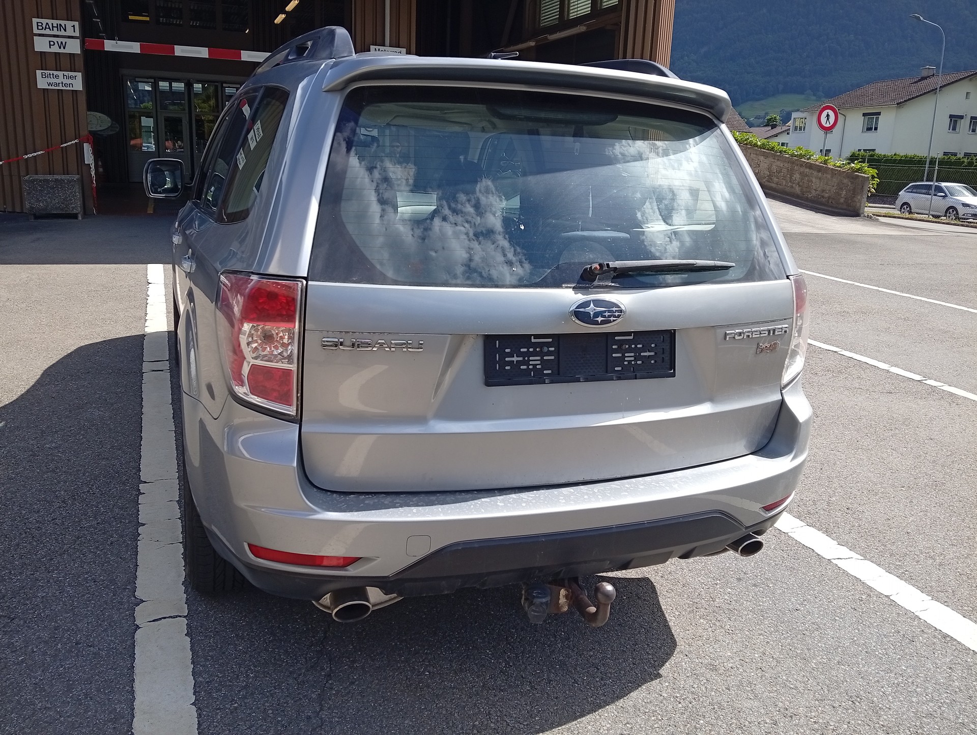 SUBARU 2.0 X Advantage-image-2