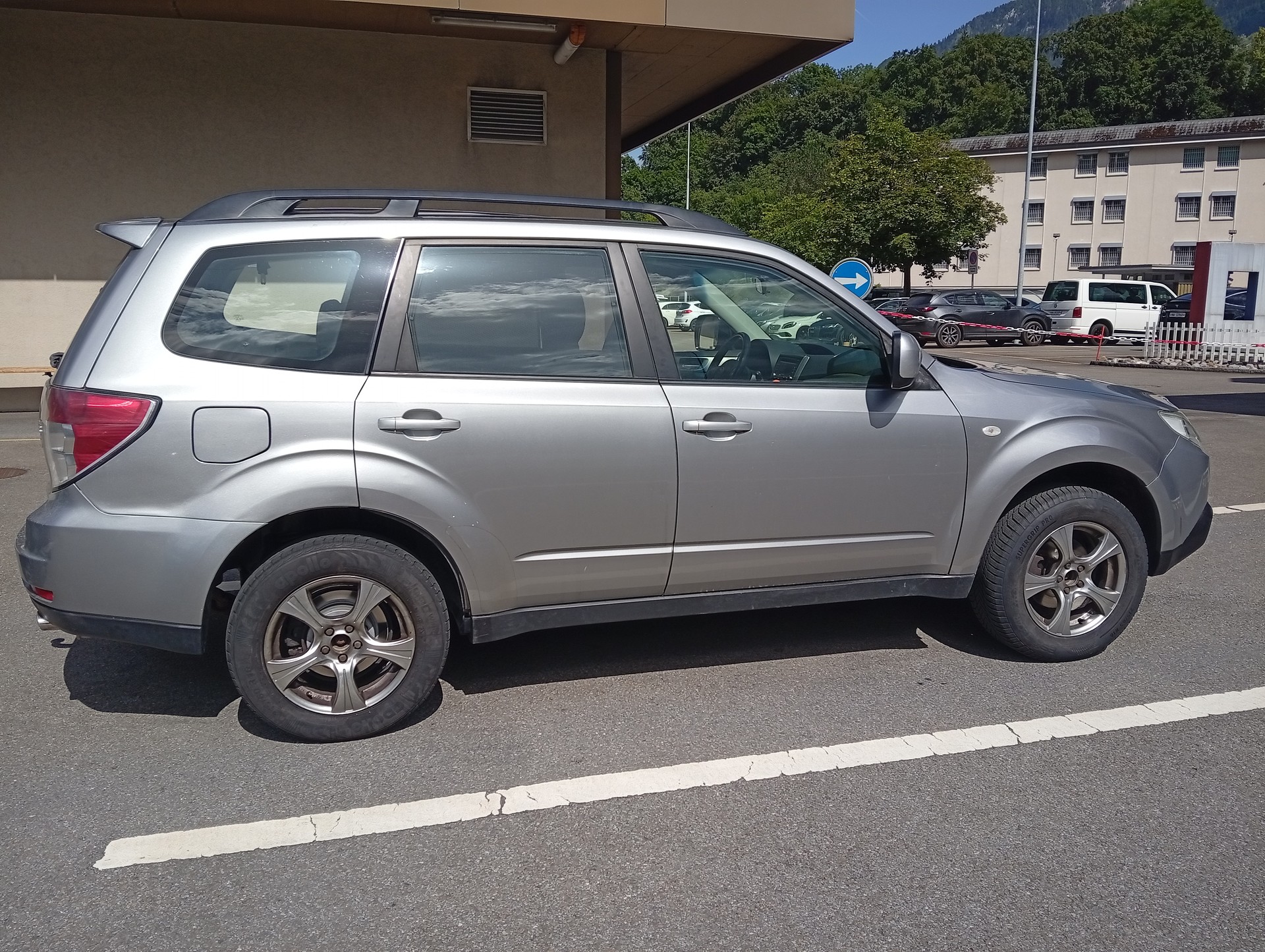 SUBARU 2.0 X Advantage-image-1