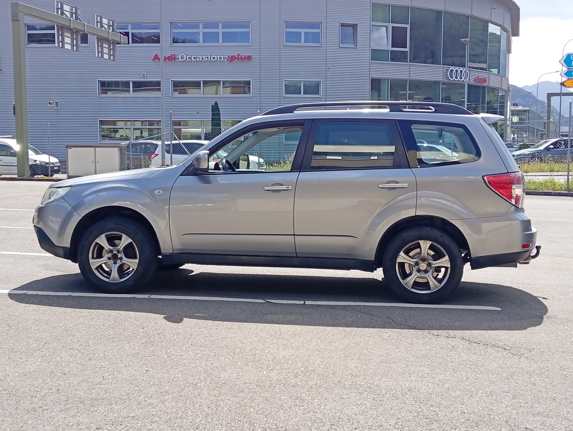 SUBARU 2.0 X Advantage-image-0