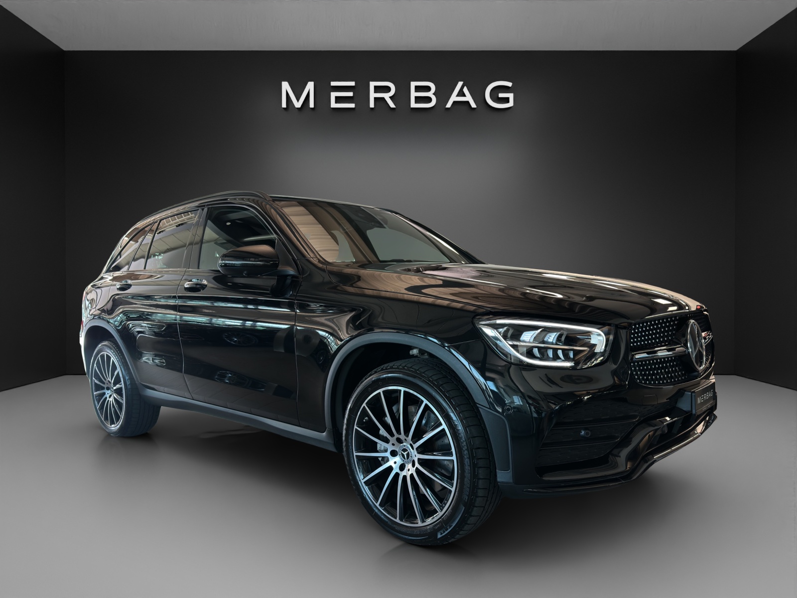 MERCEDES-BENZ GLC 300 de AMG Line 4M A-image-0