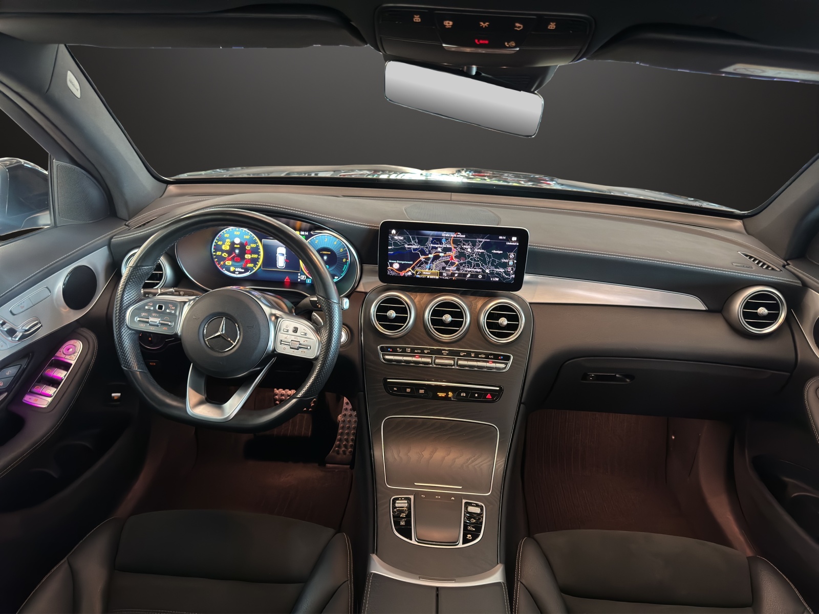 MERCEDES-BENZ GLC 300 de AMG Line 4M A-image-9