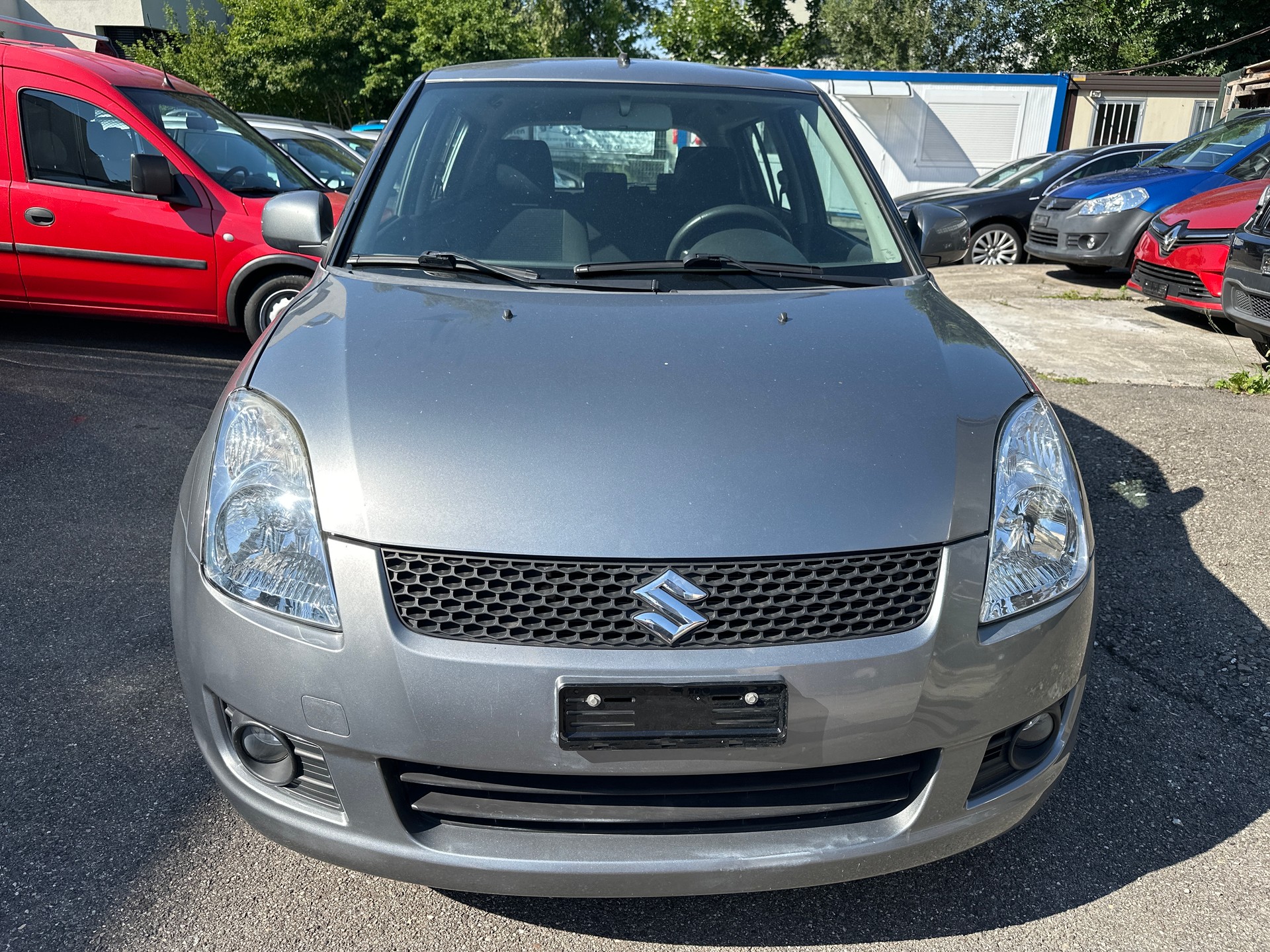 SUZUKI Swift 1.5i 16V VVT GL Top-image-1
