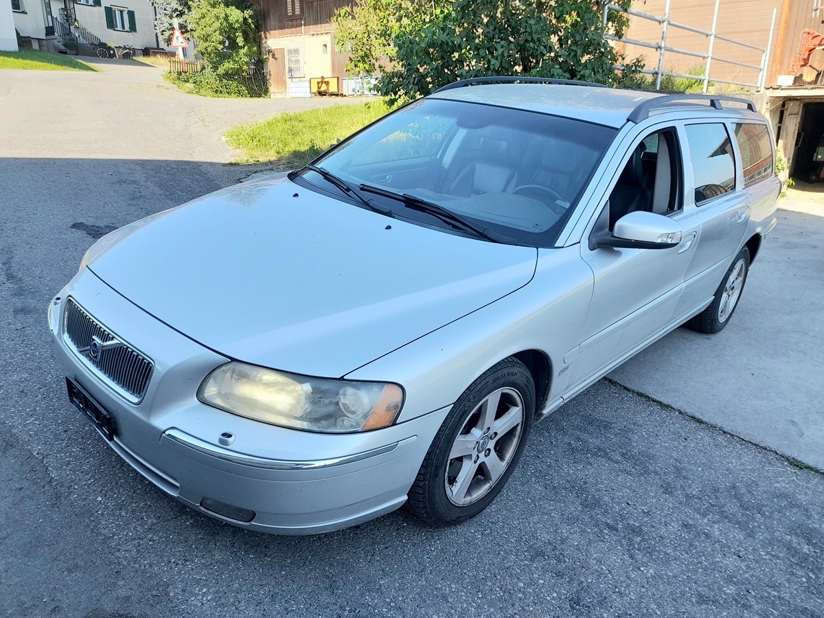 VOLVO V70 D5 AWD Geartronic