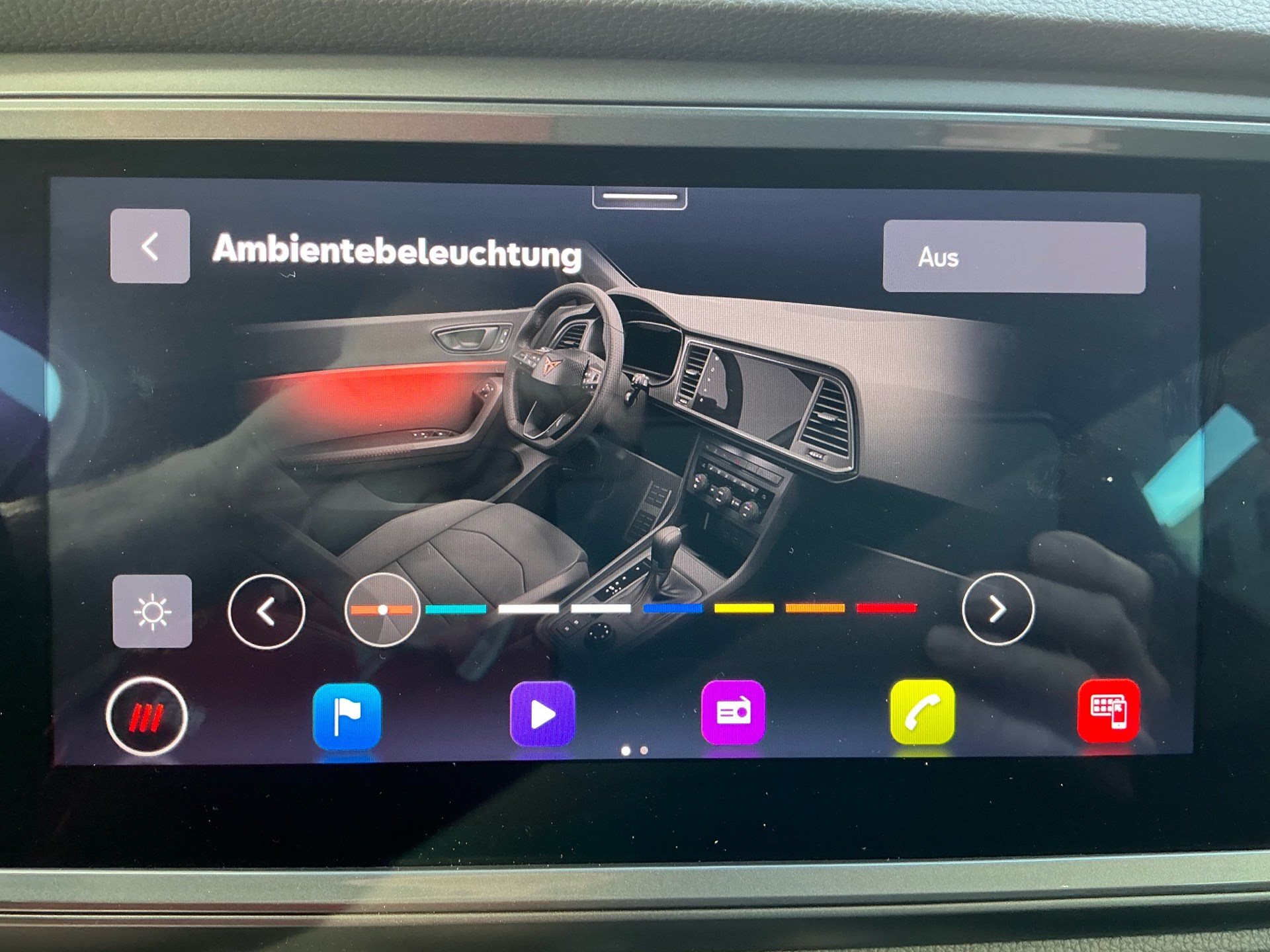 CUPRA Ateca VZ 4Drive *** AKRAPOVIC SPORTAUSPUFF ***-image-24