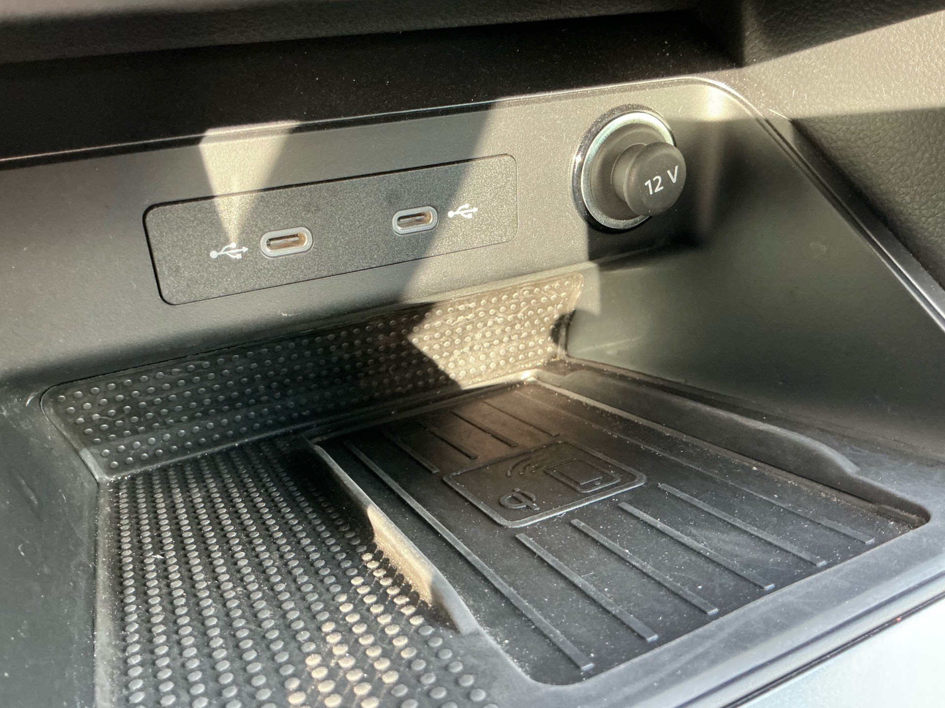 CUPRA Ateca VZ 4Drive *** AKRAPOVIC SPORTAUSPUFF ***-image-26