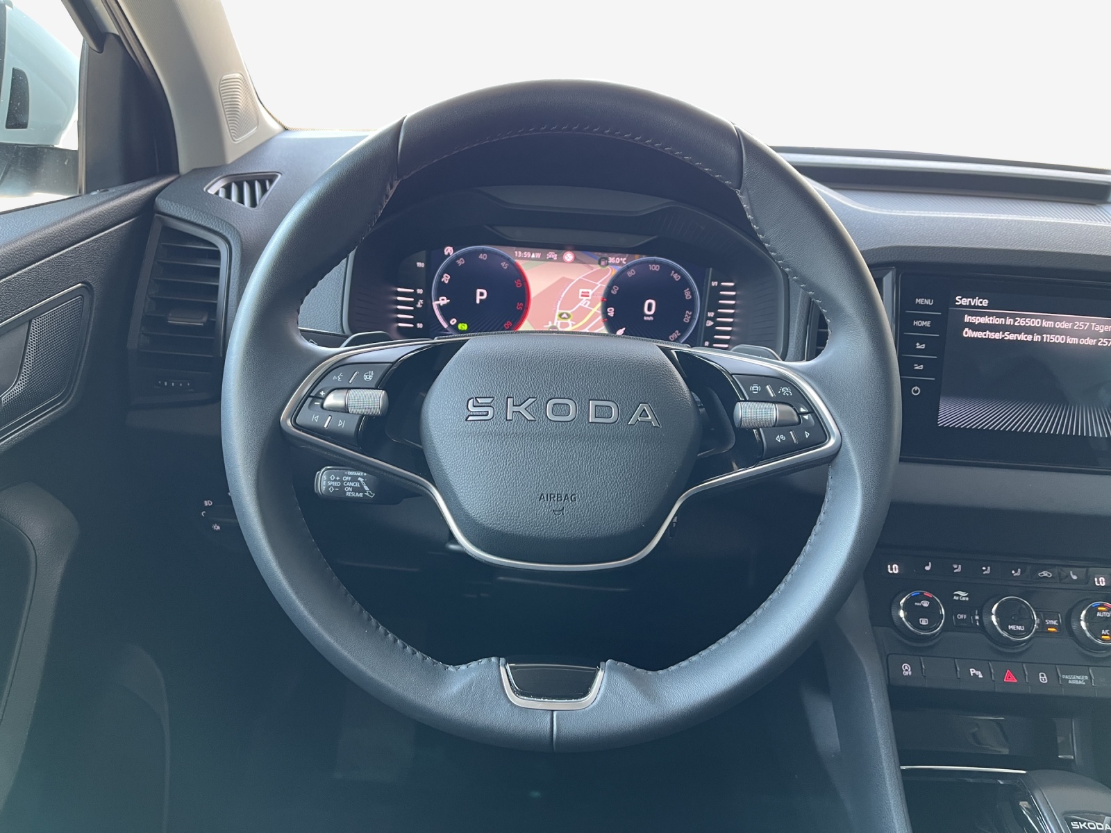 SKODA Karoq 2.0 TDI CR Selection 4x4 DSG-image-9