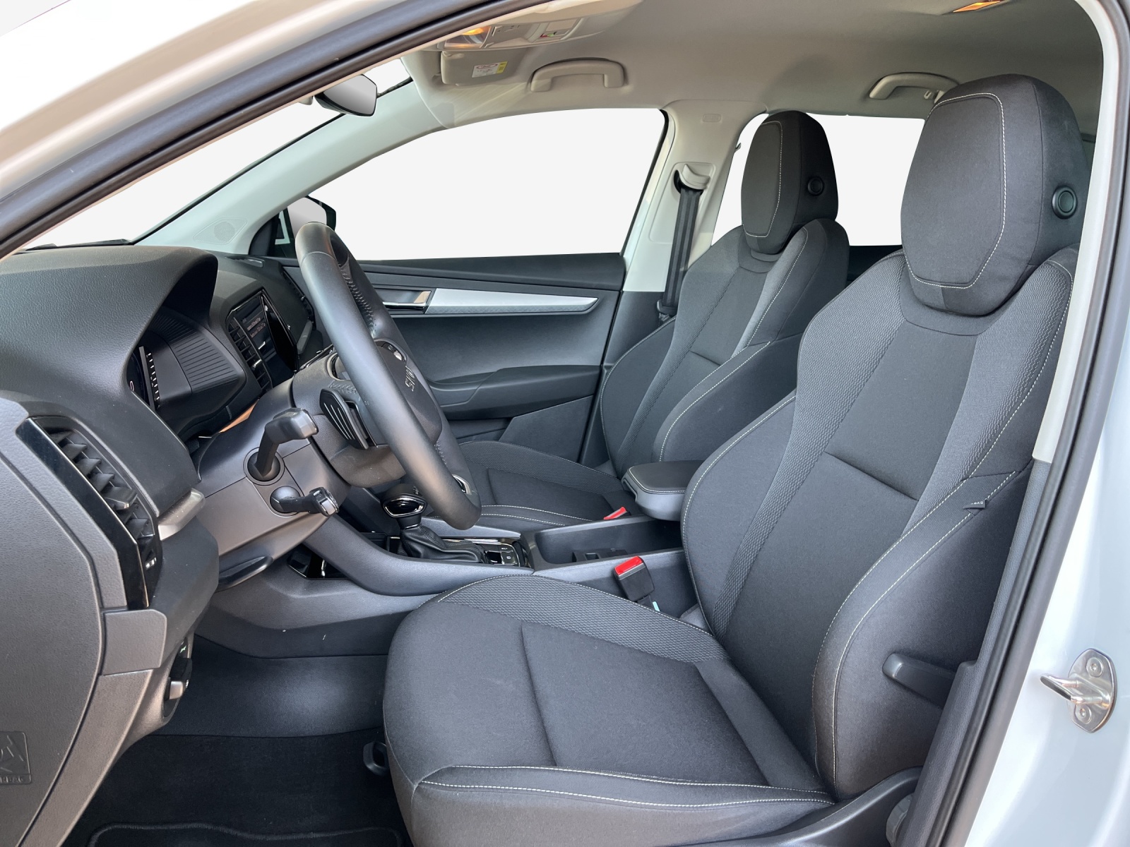 SKODA Karoq 2.0 TDI CR Selection 4x4 DSG-image-7