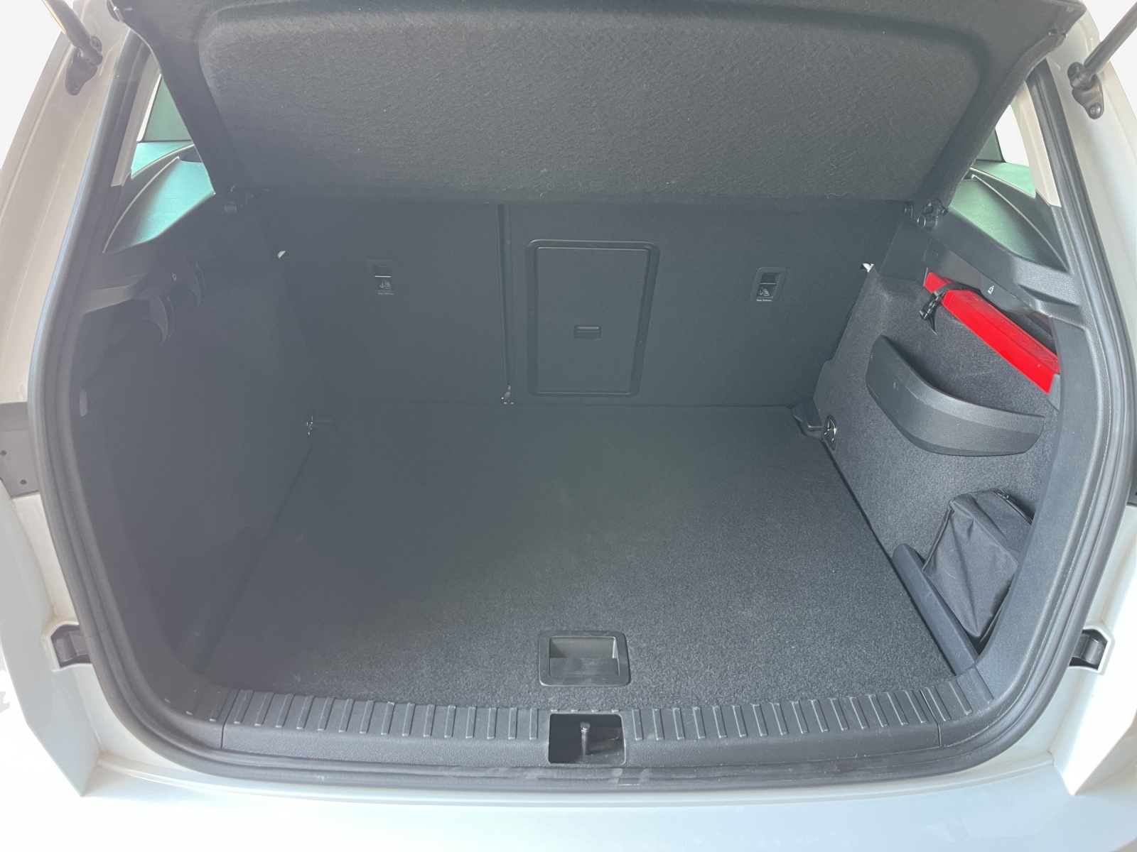SKODA Karoq 2.0 TDI CR Selection 4x4 DSG-image-12