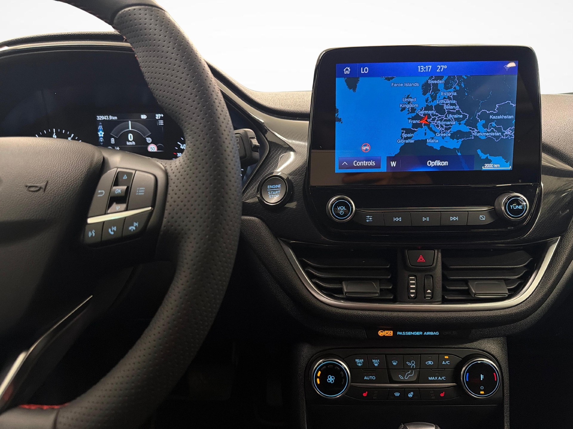 FORD Fiesta 1.0 EcoB Hybrid ST-Line-image-15