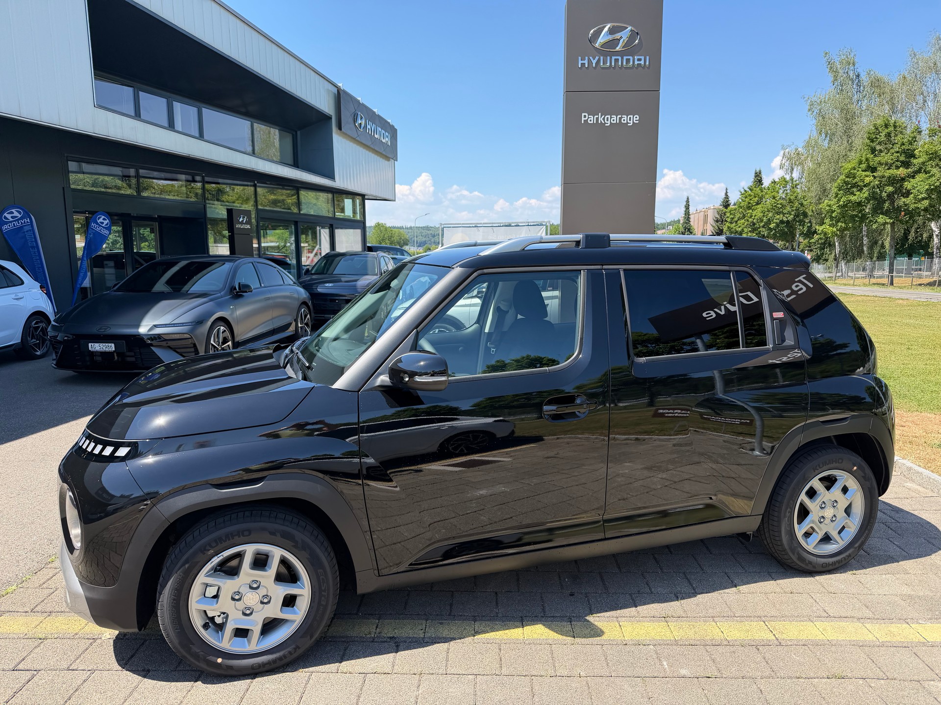 HYUNDAI Inster 49kWh Amplia-image-1