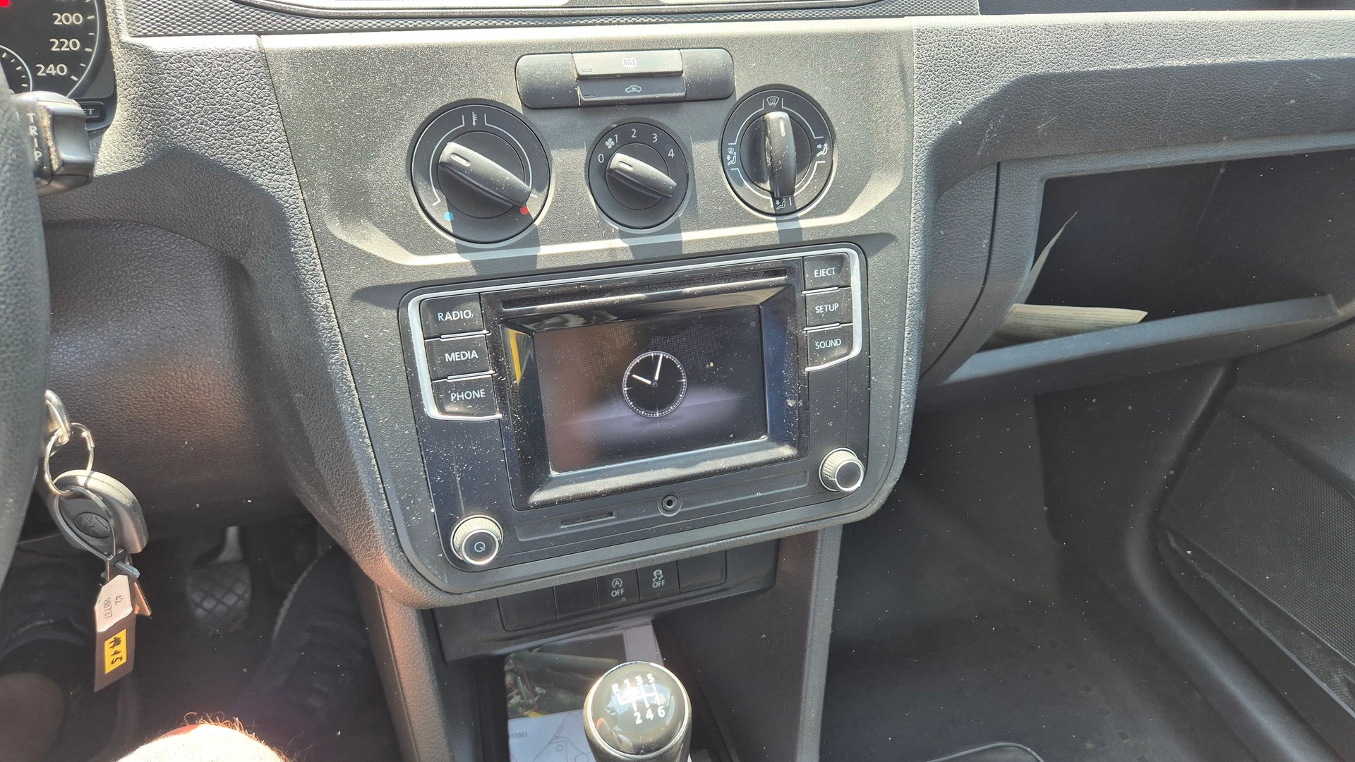 VW Caddy 2.0 TDI Comfortline 4Motion-image-12