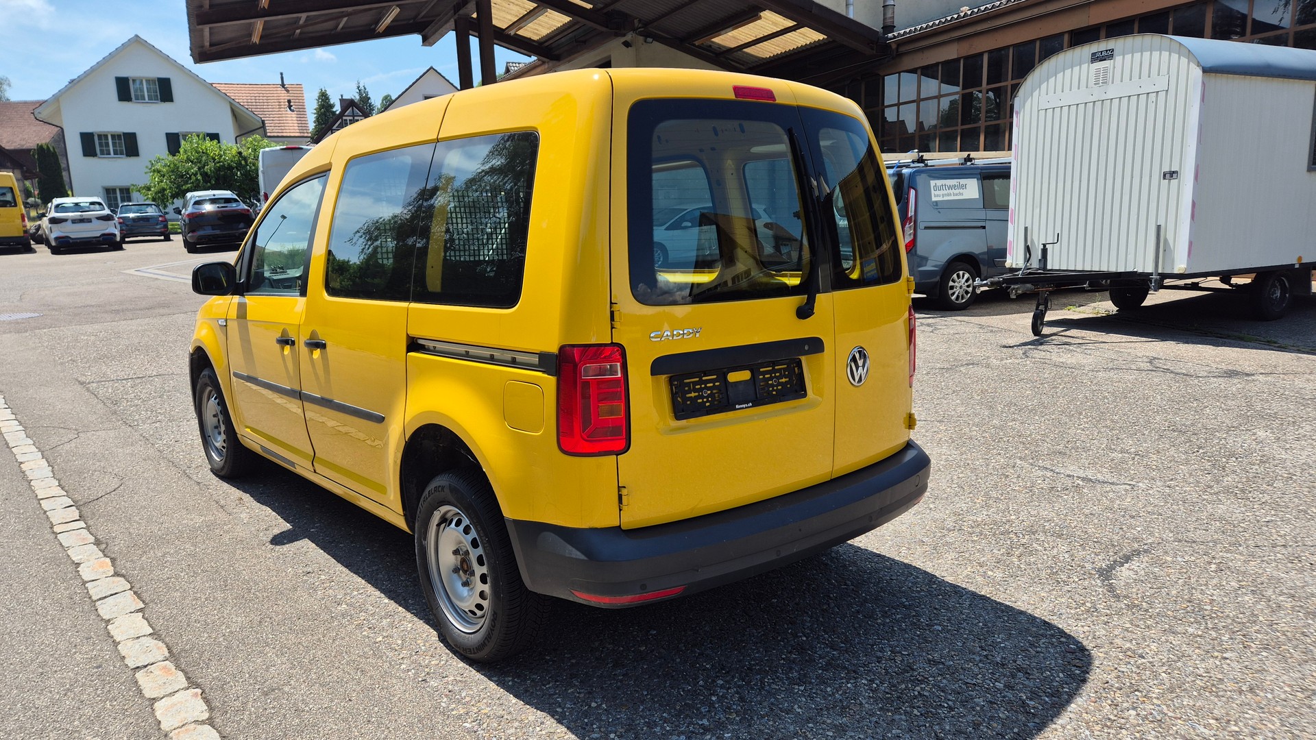 VW Caddy 2.0 TDI Comfortline 4Motion-image-2