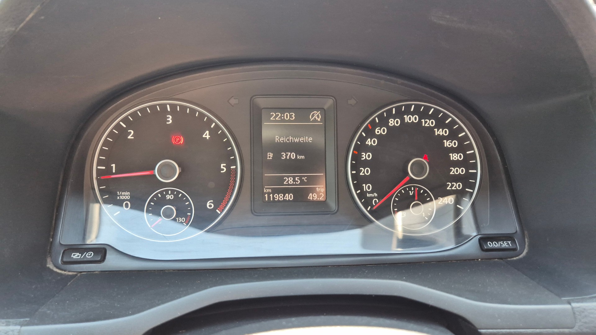 VW Caddy 2.0 TDI Comfortline 4Motion-image-11
