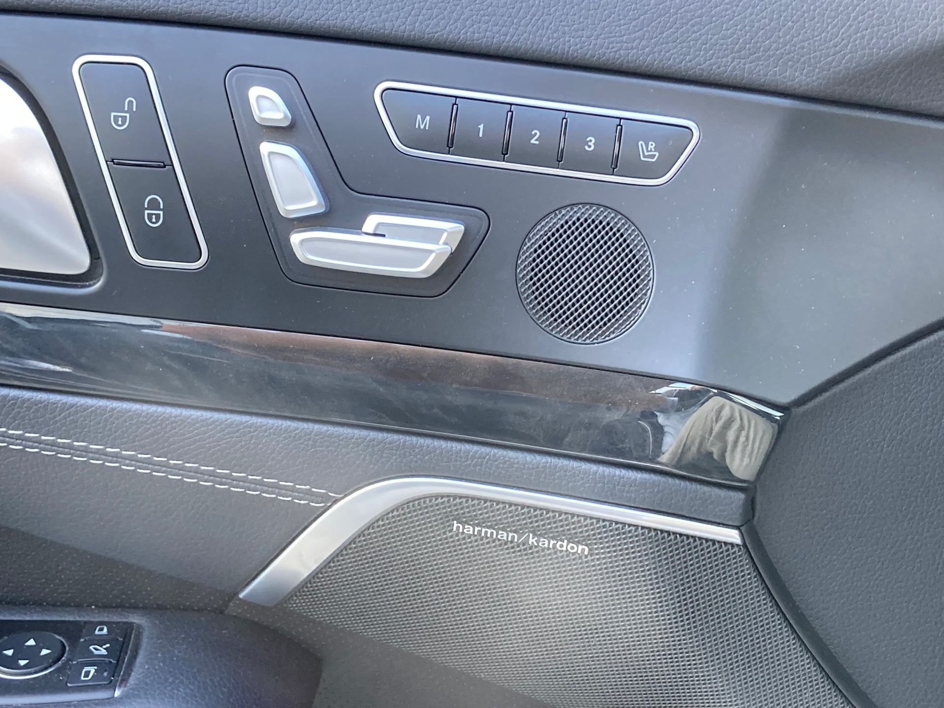 MERCEDES-BENZ SL 500 7G-Tronic-image-19