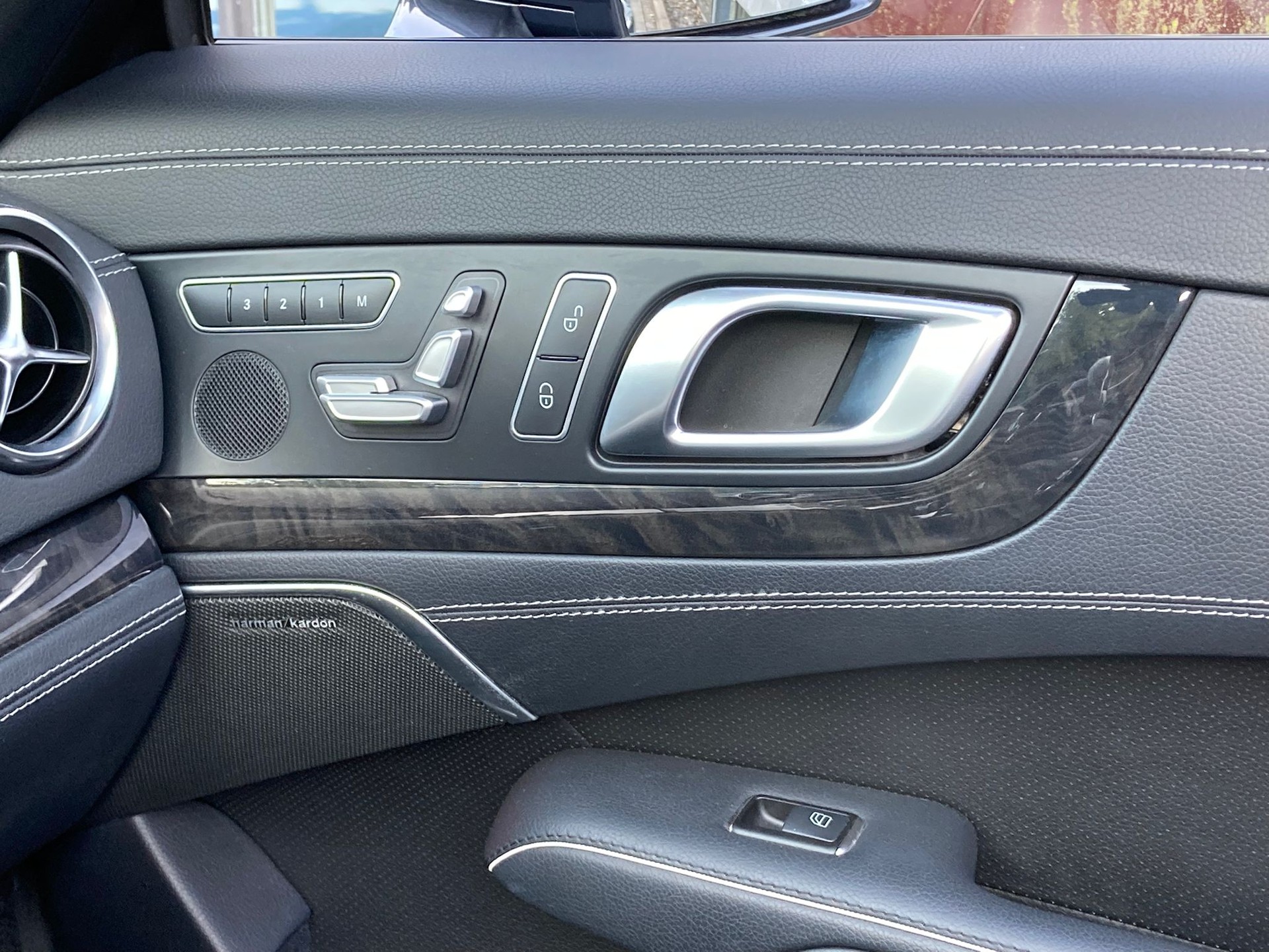 MERCEDES-BENZ SL 500 7G-Tronic-image-17