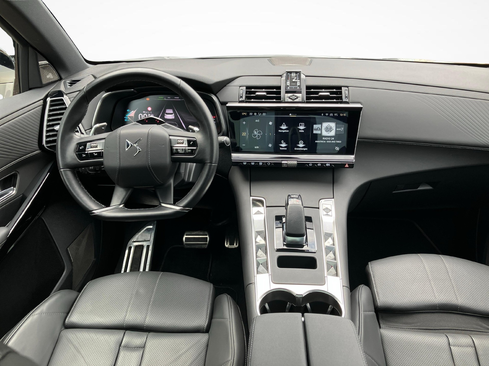 DS AUTOMOBILES 7 1.6 E-Tense La Première 4x4-image-8
