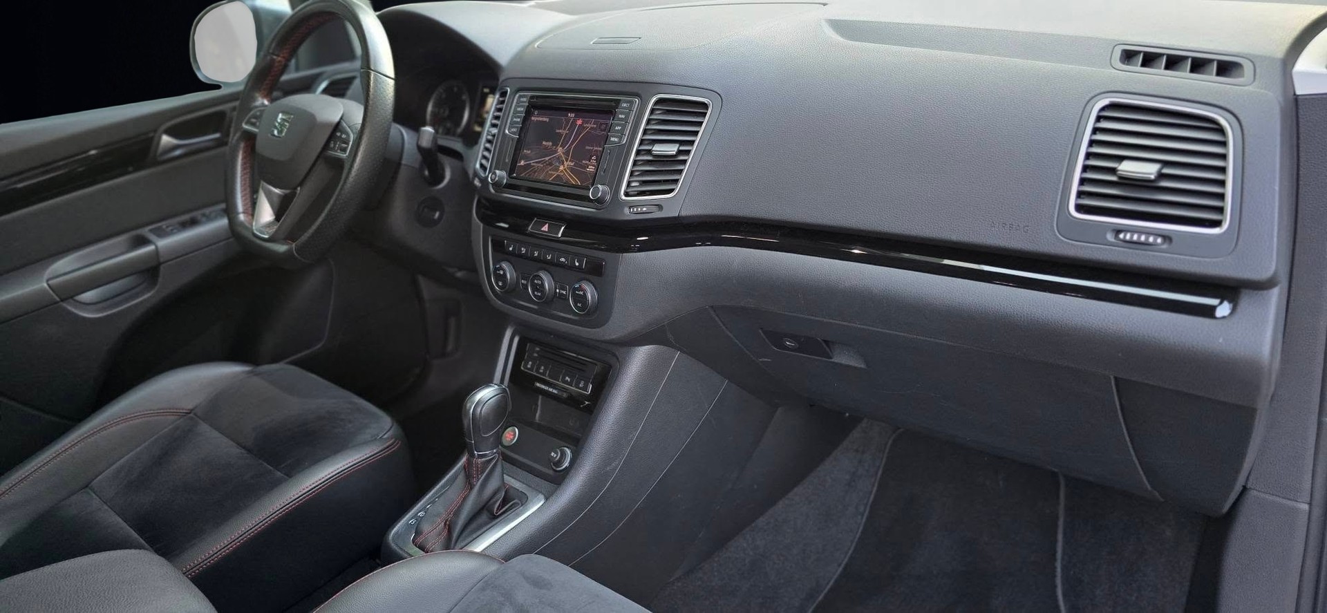 SEAT Alhambra 2.0 TDI FR Line 4Drive | 7-Plätzer-image-18