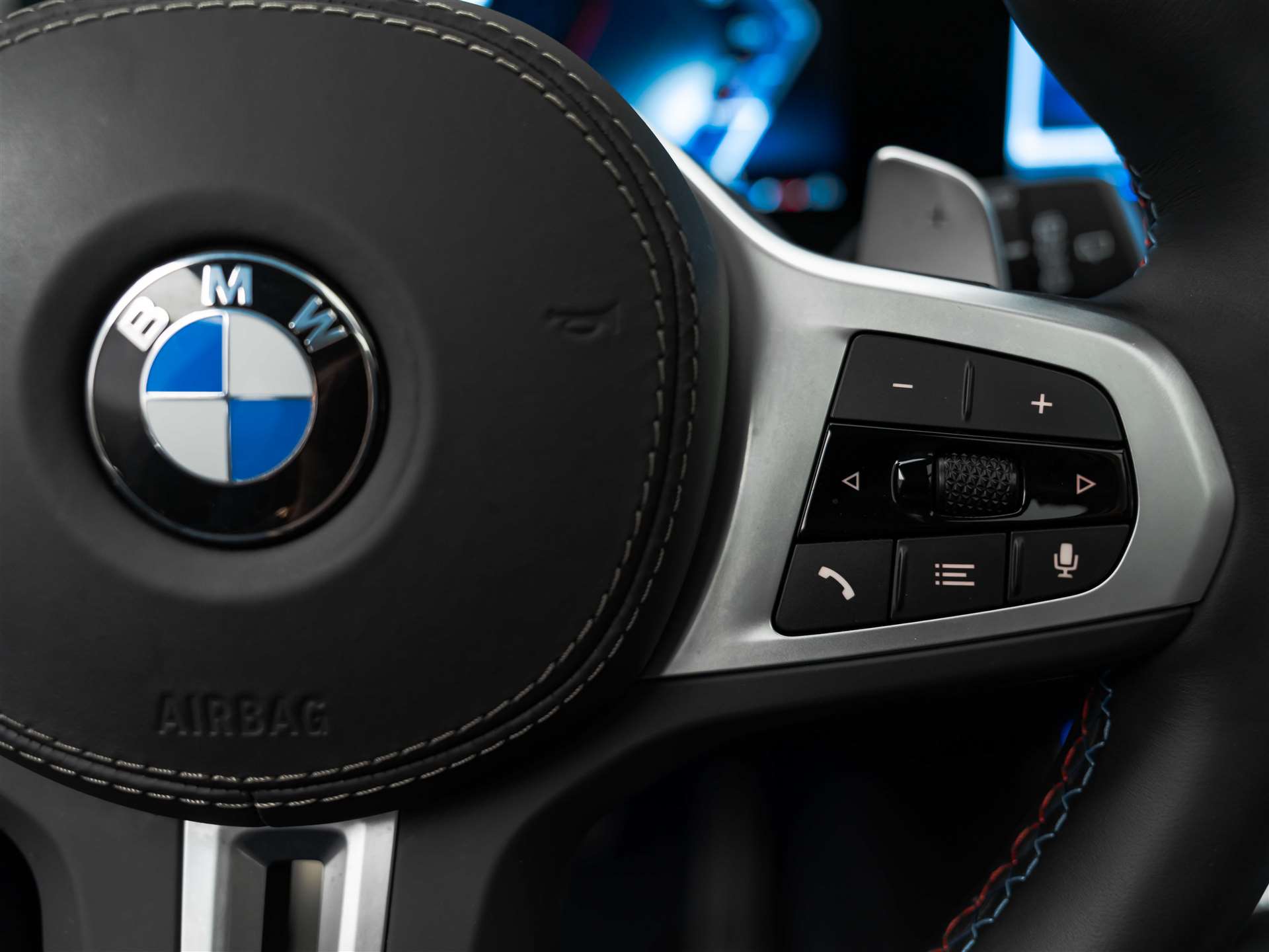 BMW X5 xDrive M60i M Sport Pro Steptronic *Werksgarantie*Head Up Display*Sitzbelüftung*Panorama*-image-37