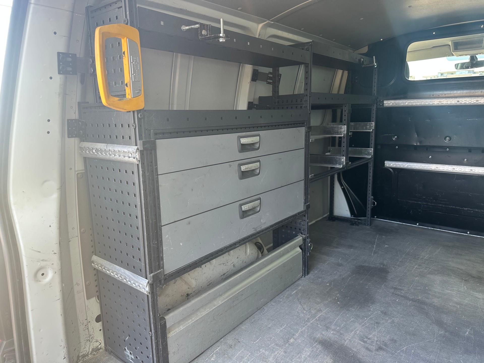 VW T6 2.0 TDI FAHRZEUGEINRICHTUNG-image-14