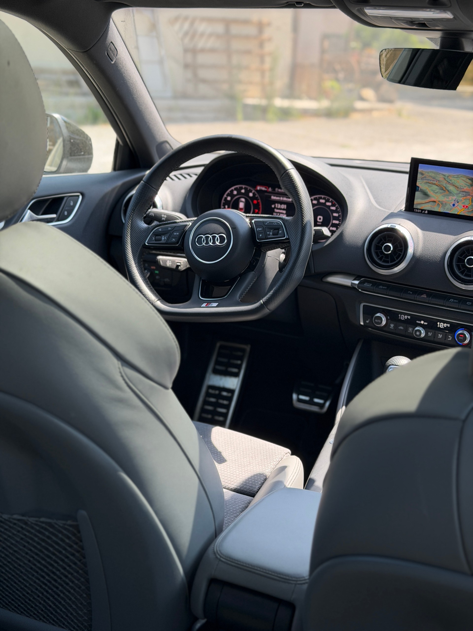 AUDI A3 Sportback 2.0 TFSI Sport quattro S-tronic-image-21