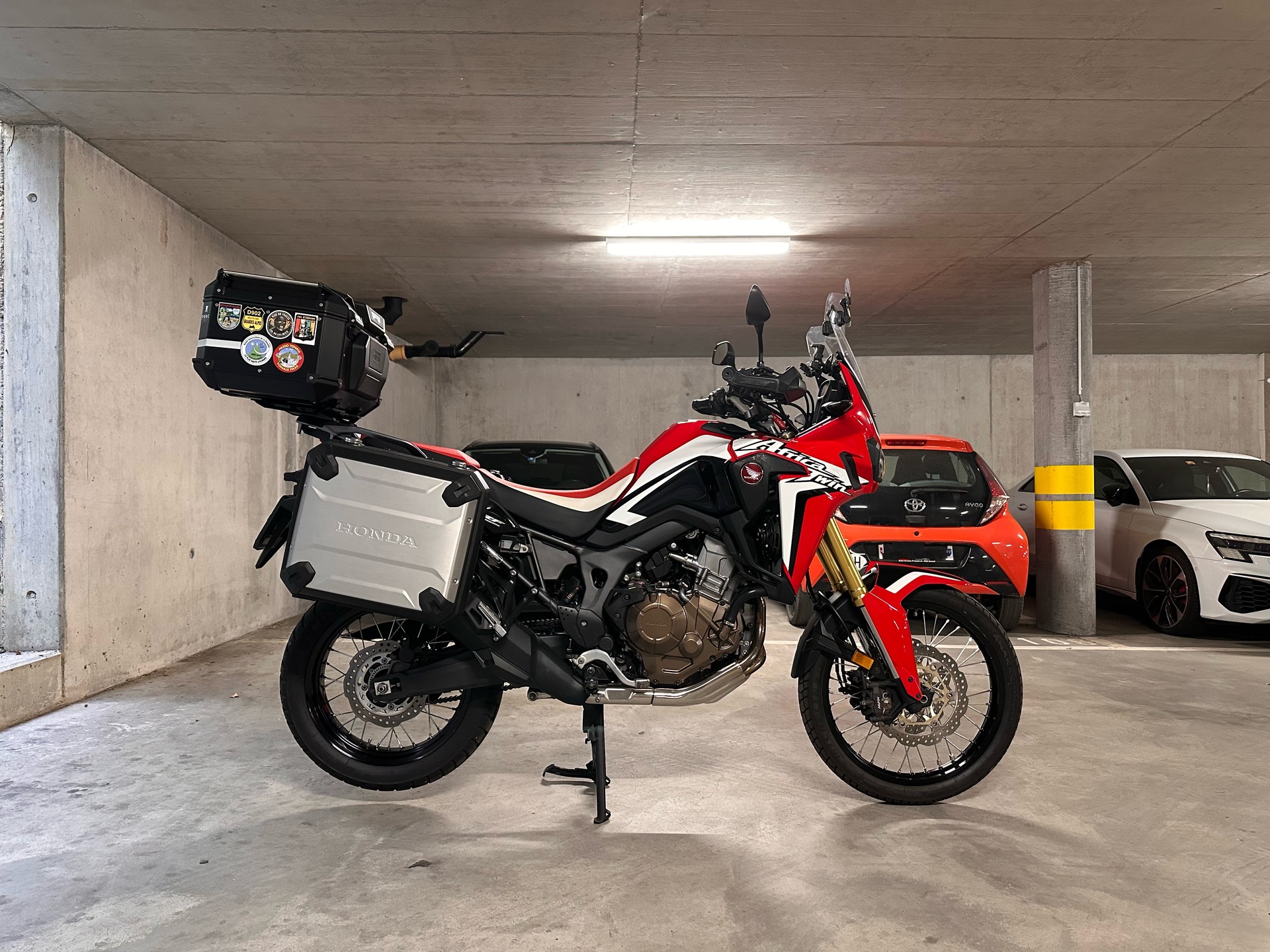 HONDA CRF 1000 Africa Twin-image-4