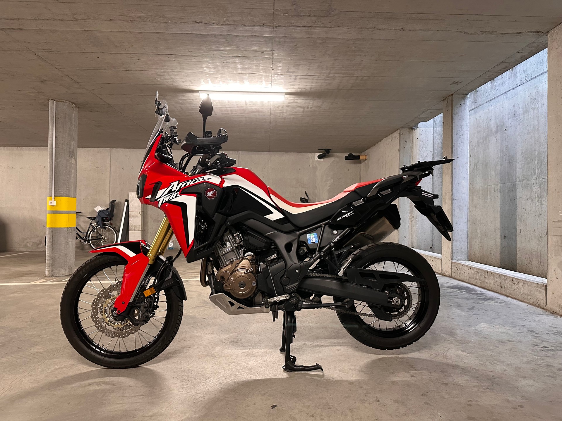 HONDA CRF 1000 Africa Twin-image-5