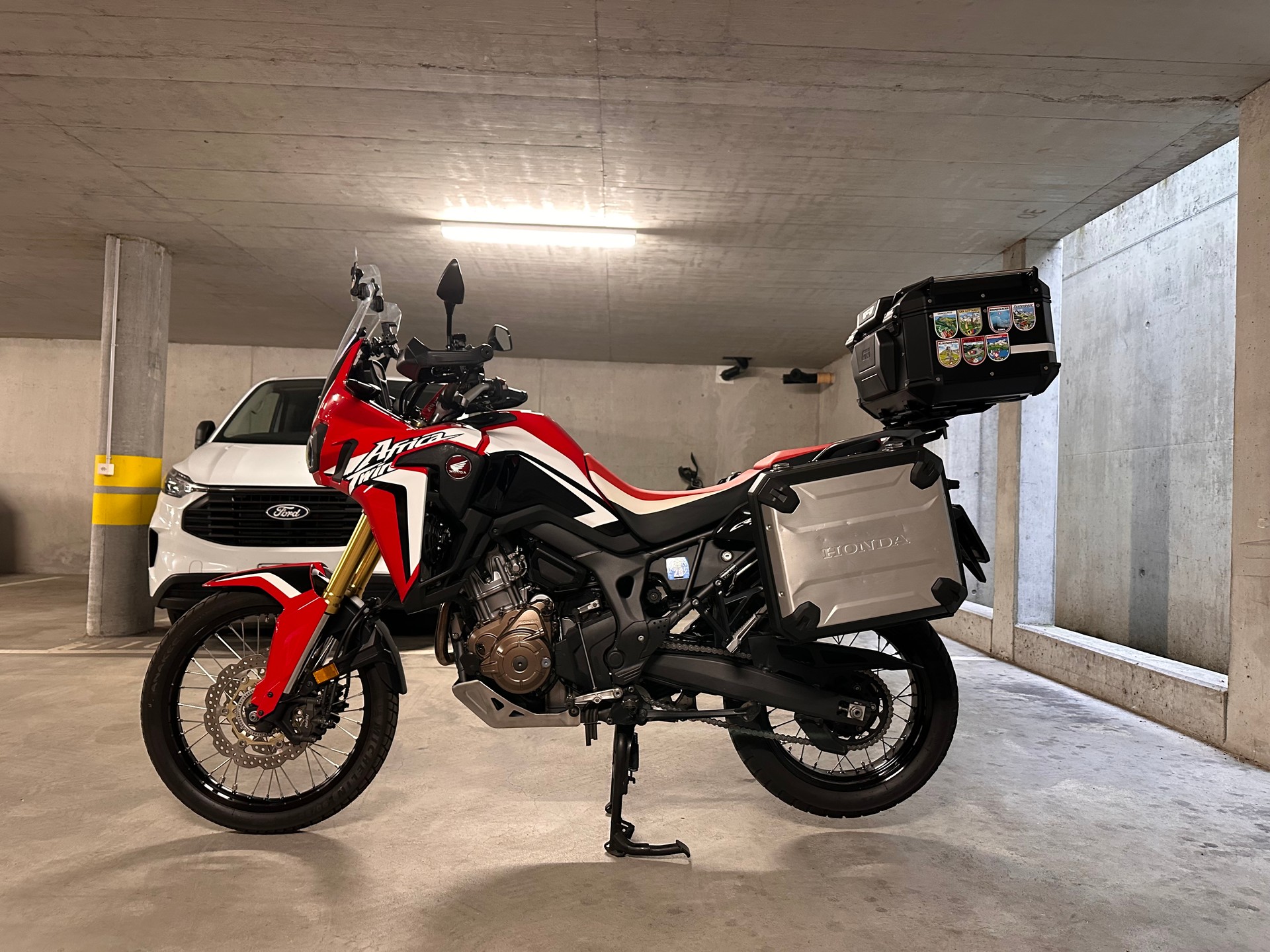 HONDA CRF 1000 Africa Twin-image-3