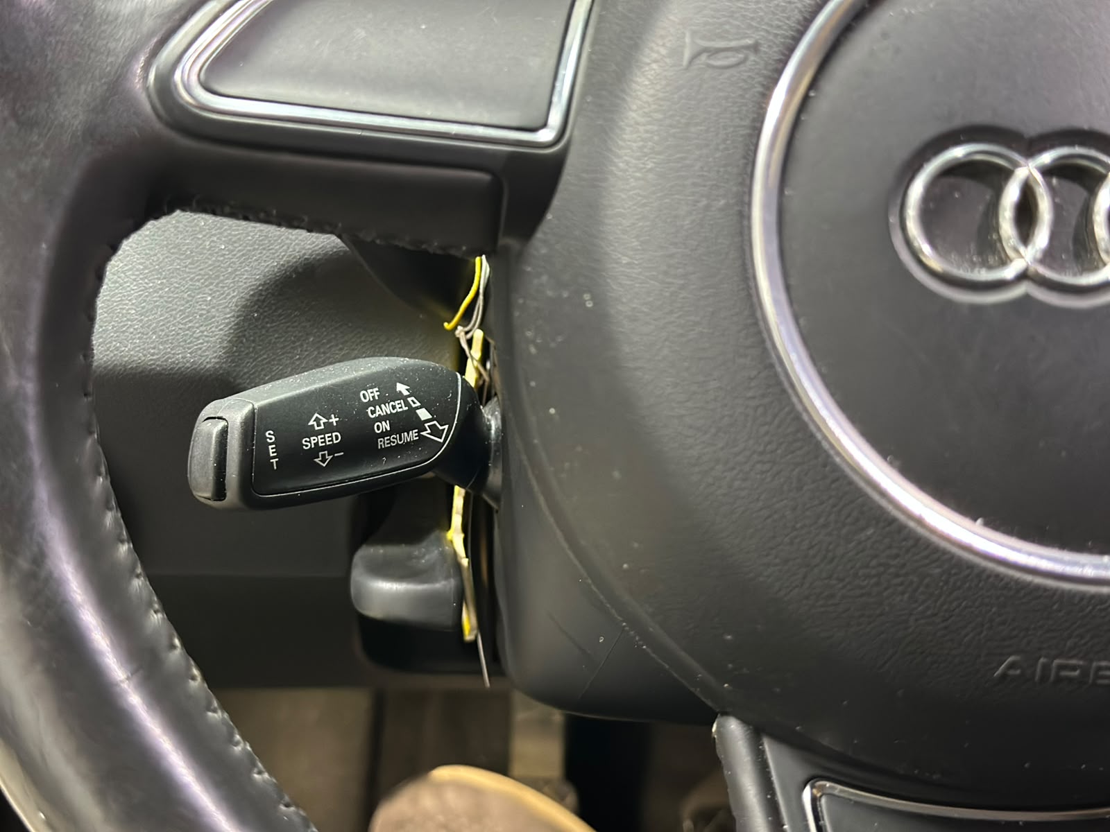AUDI A1 1.4 TFSI Ambition-image-10