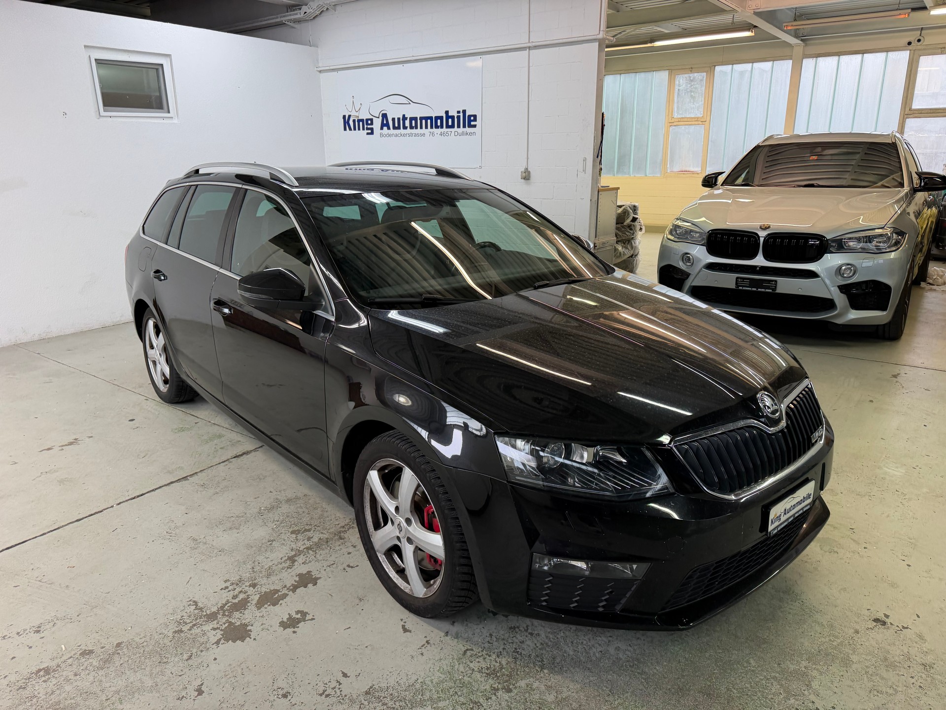 SKODA Octavia Combi 2.0 TSI RS DSG | MFK 10.2025 | Automat-image-0
