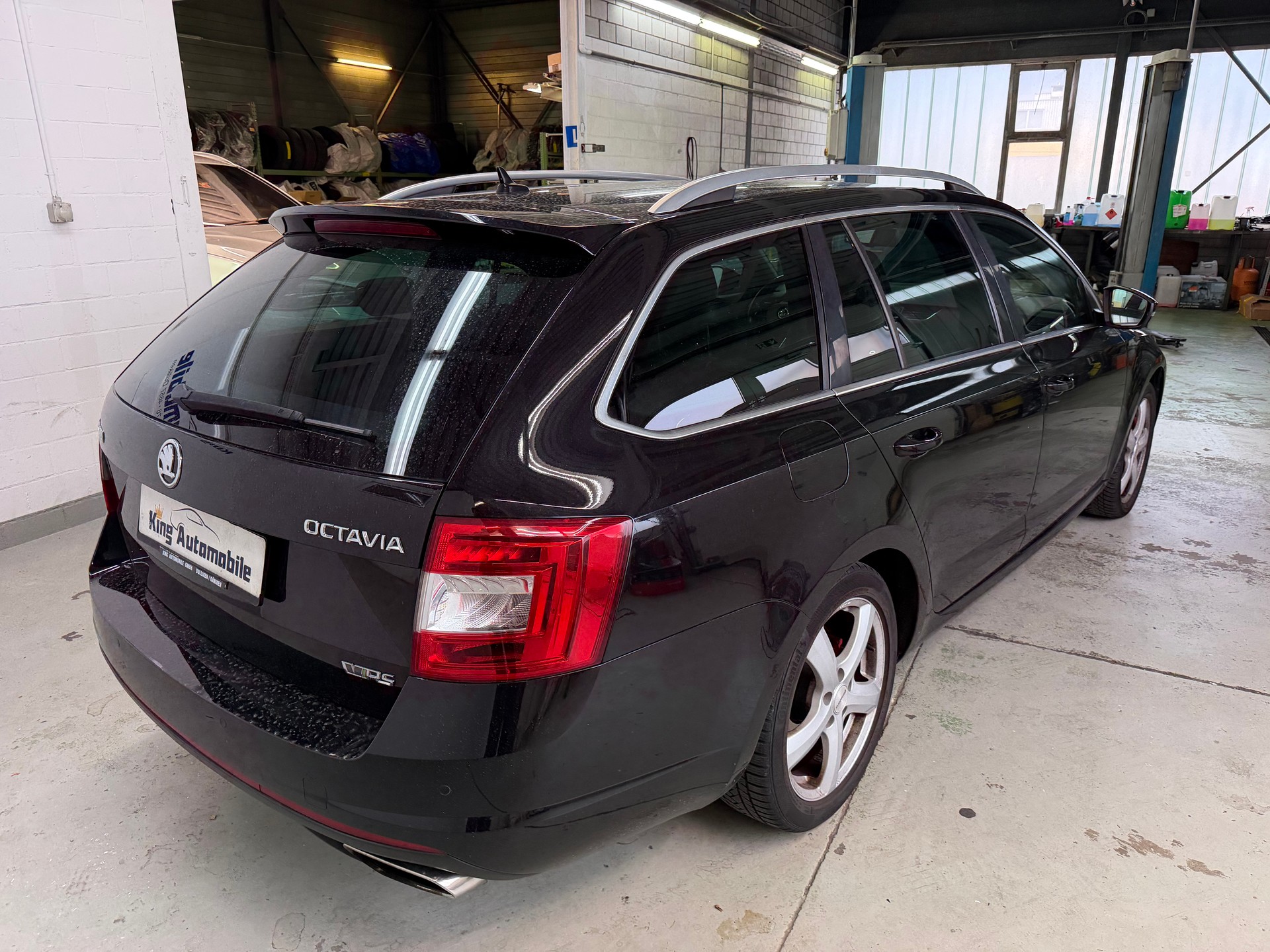 SKODA Octavia Combi 2.0 TSI RS DSG | MFK 10.2025 | Automat-image-6