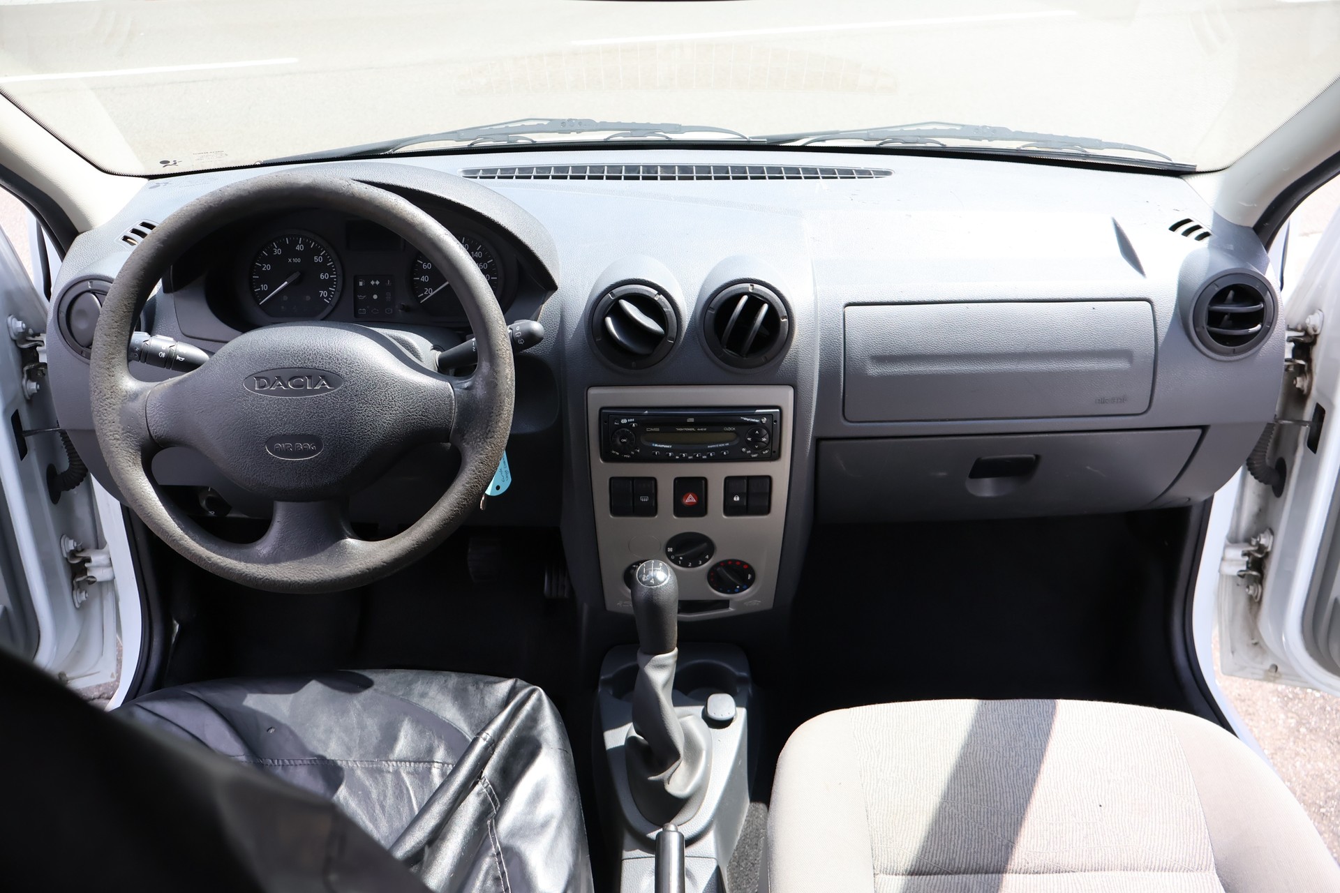 DACIA Logan 1.6 Ambiance-image-10