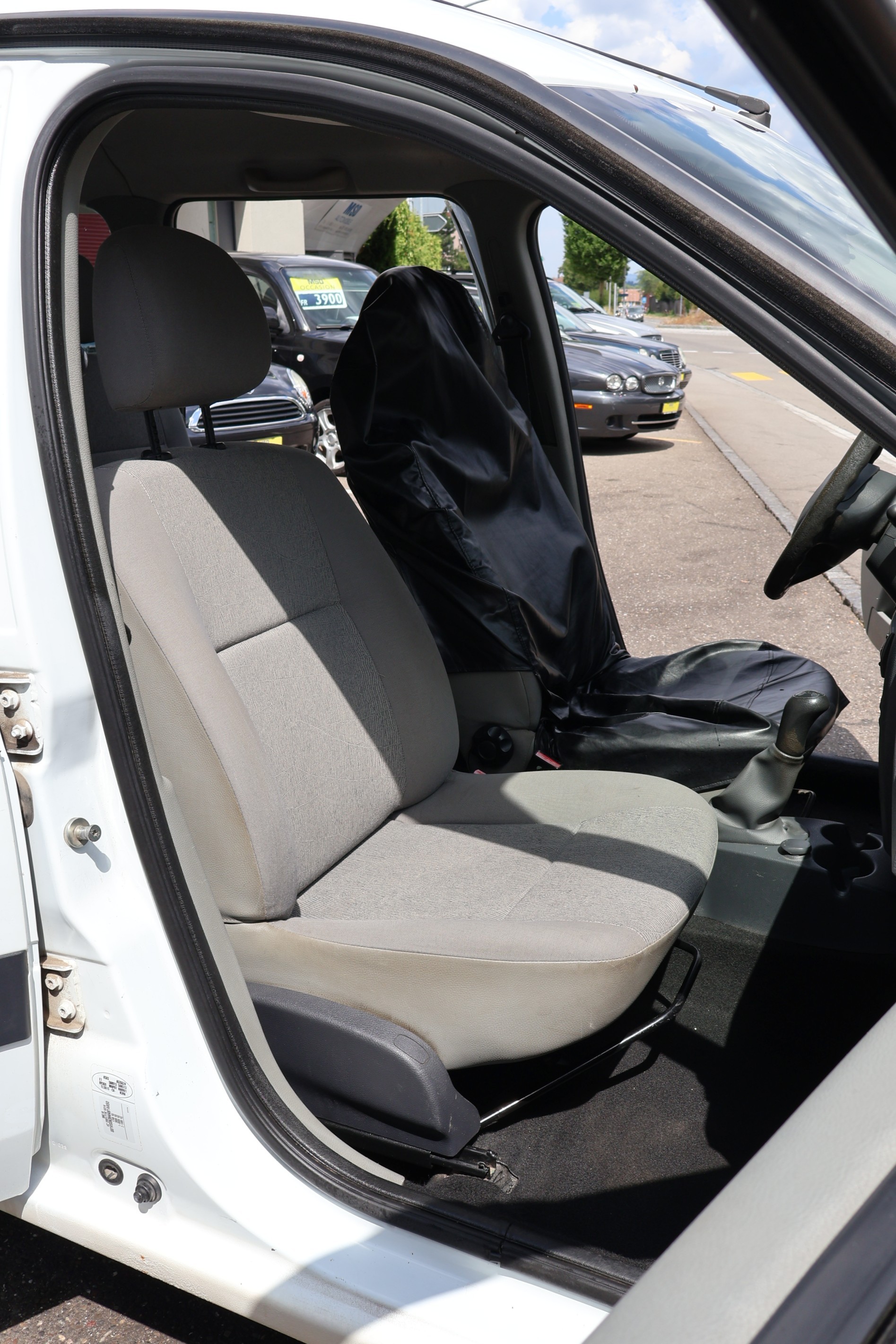 DACIA Logan 1.6 Ambiance-image-9