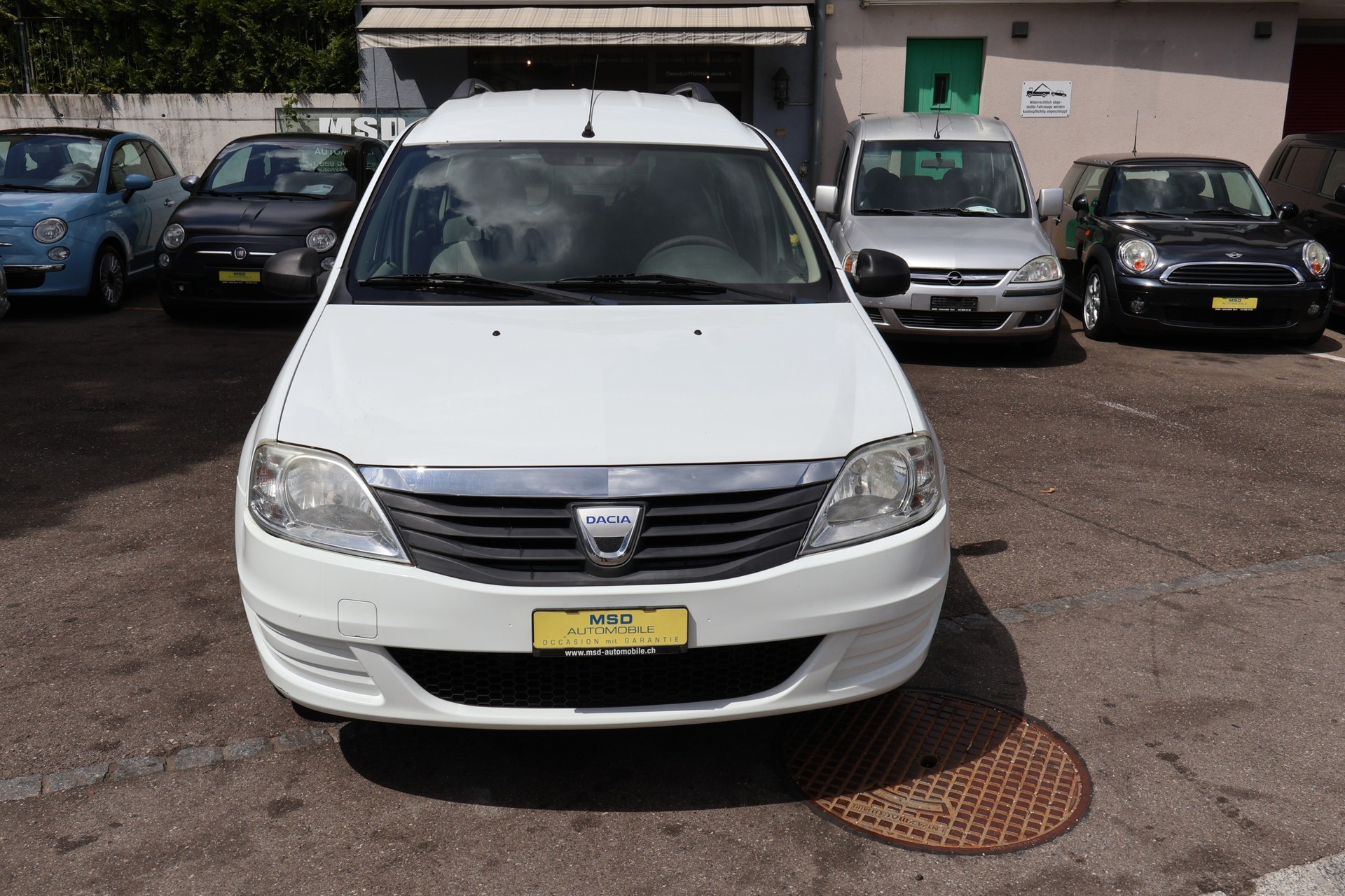 DACIA Logan 1.6 Ambiance-image-2