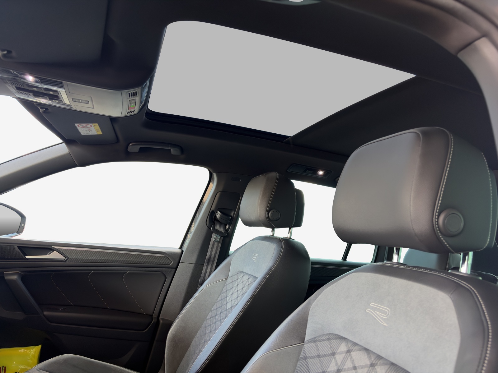 VW Tiguan 1.4TSI PHEV Selection DSG-image-14