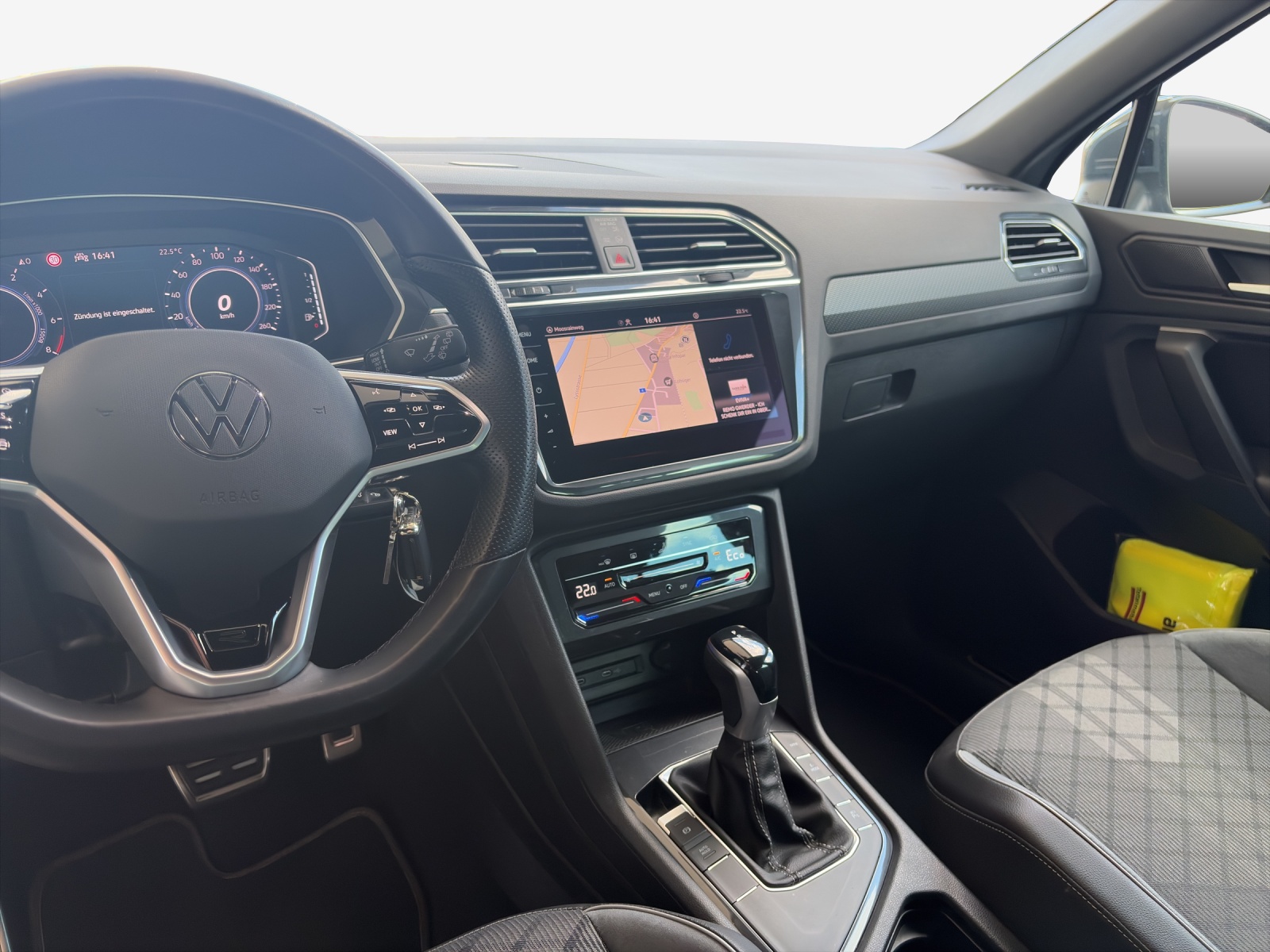 VW Tiguan 1.4TSI PHEV Selection DSG-image-10