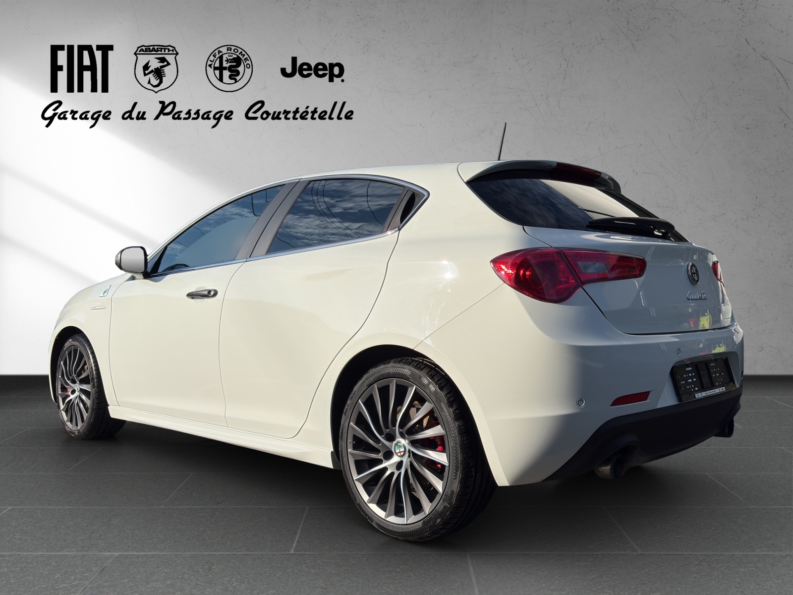 ALFA ROMEO Giulietta 1750 TBi Quadrifoglio Verde TCT-image-4