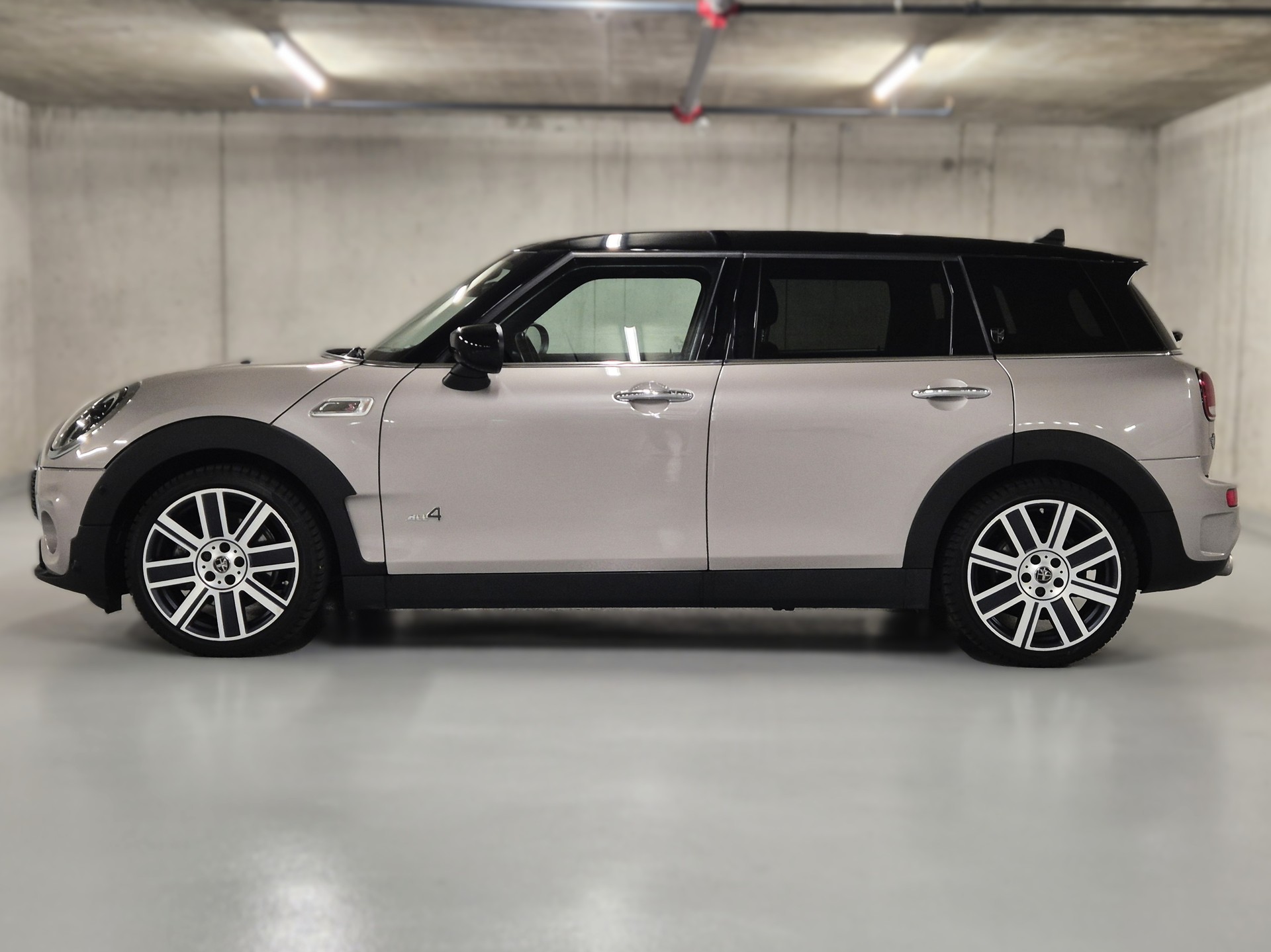 MINI Clubman Cooper S ALL4 Steptronic-image-3