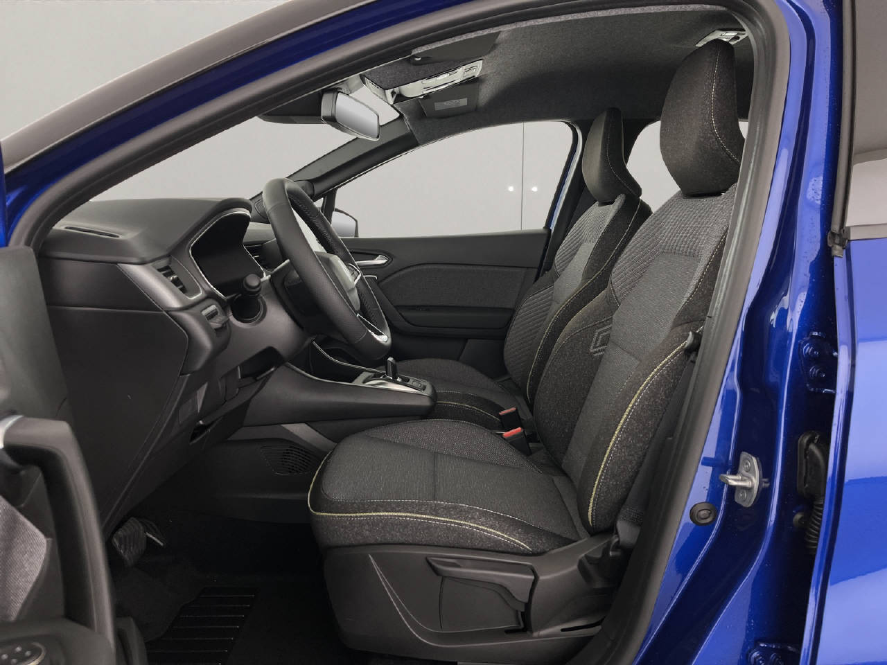 RENAULT Captur 1.8 E-Tech techno-image-7